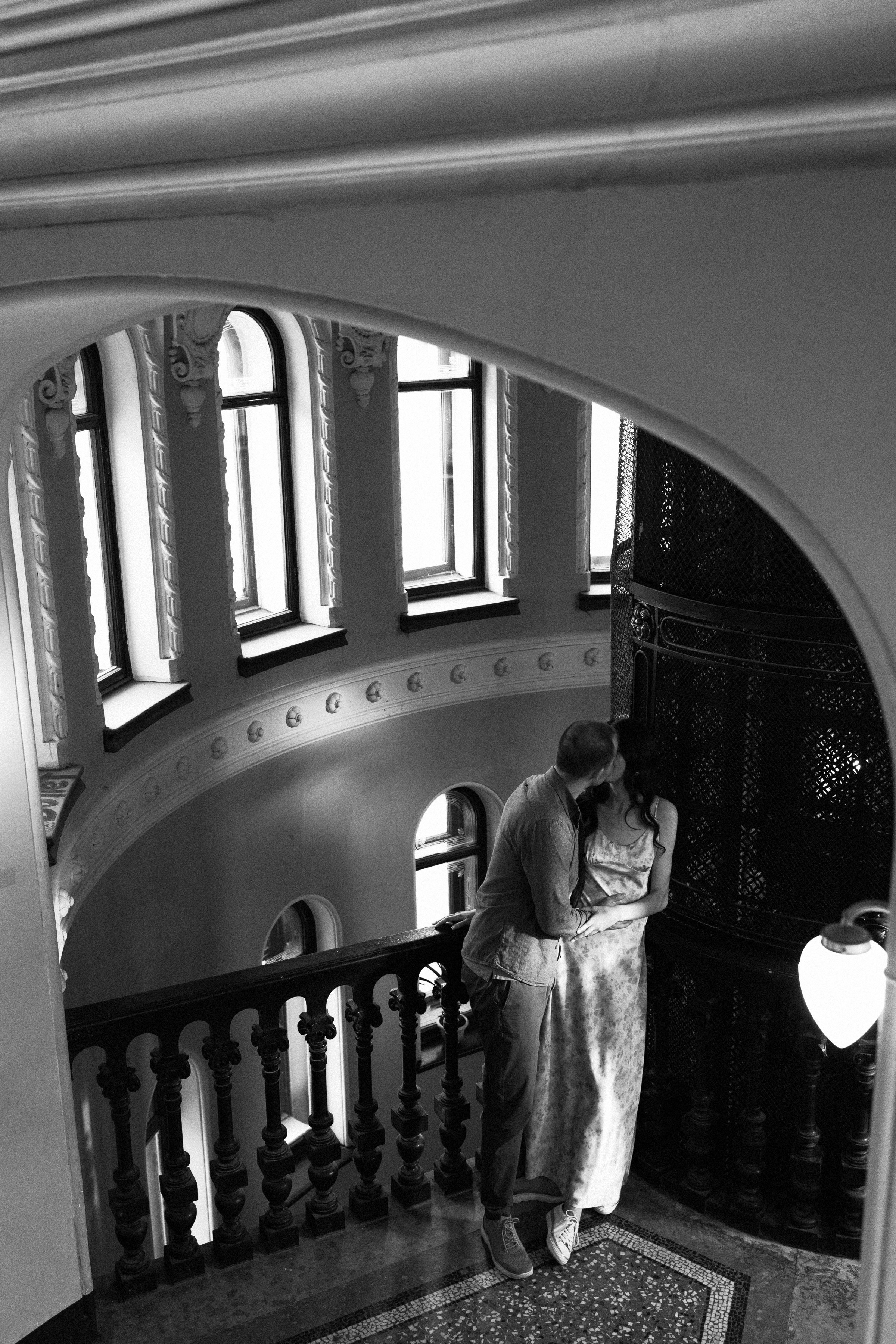 Парадная для двоих. Портретный фотограф СПб, бизнес-портрет, контент-фотосессия