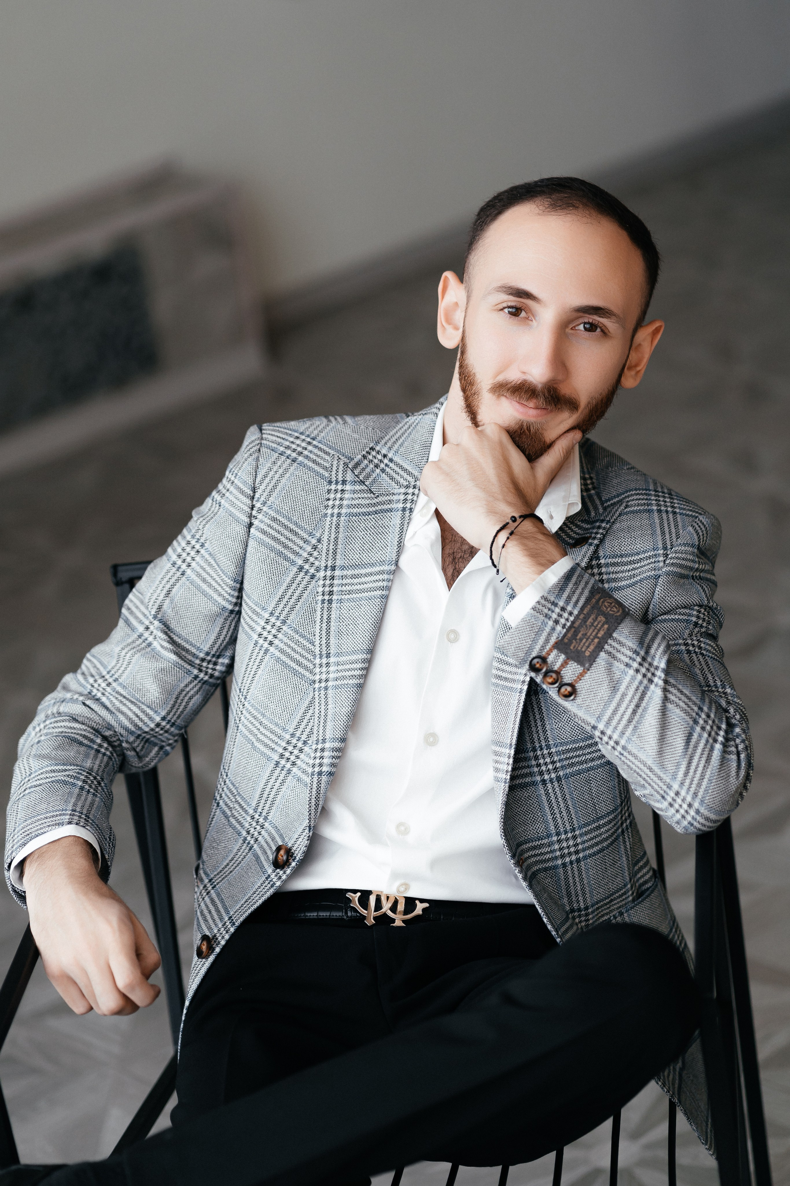 Свадебная фотосессия в студии. Фотограф Ким Наталья в Красноярске