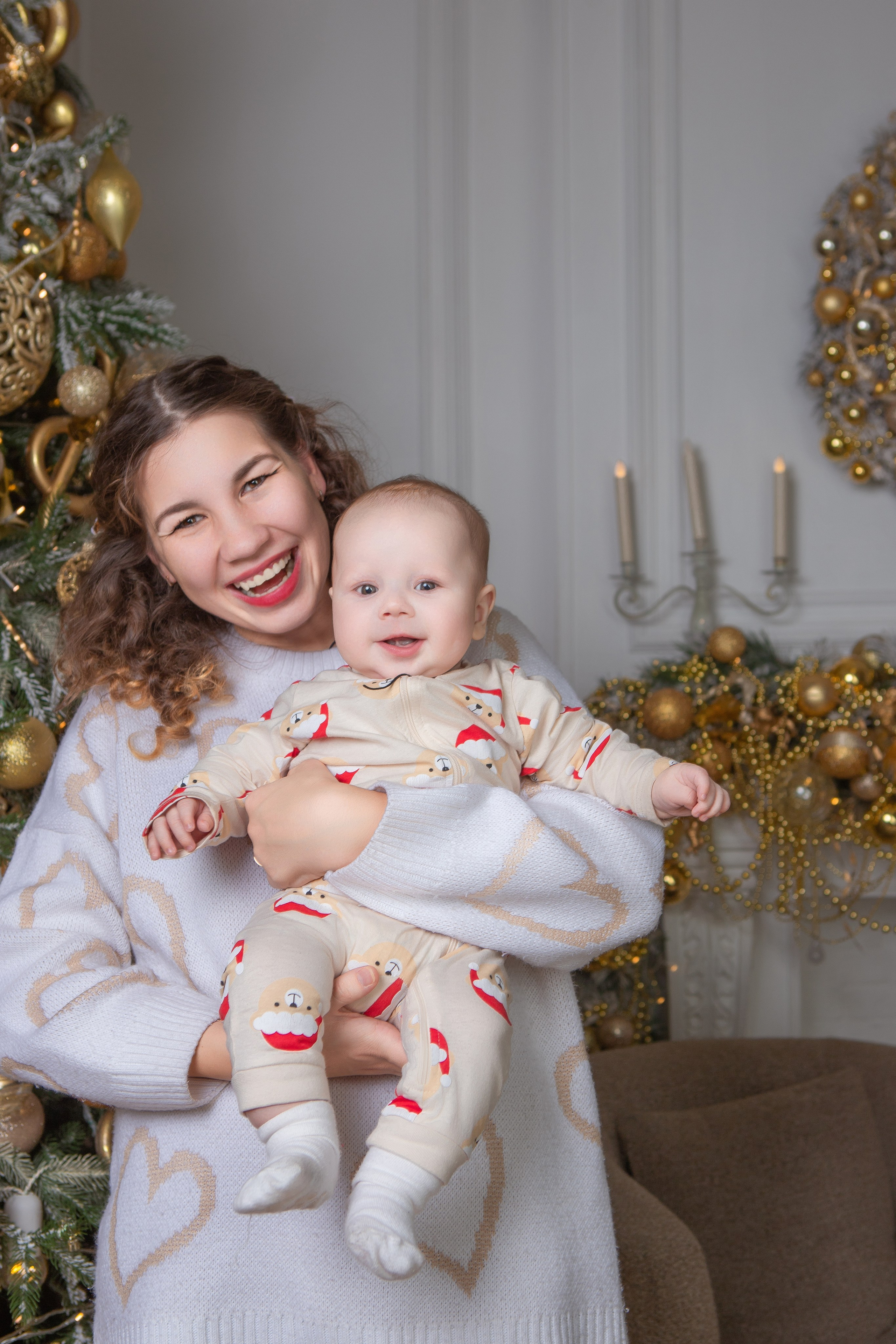 Новогодняя семейная фотосессия по выгодным ценам и условиям в Москве