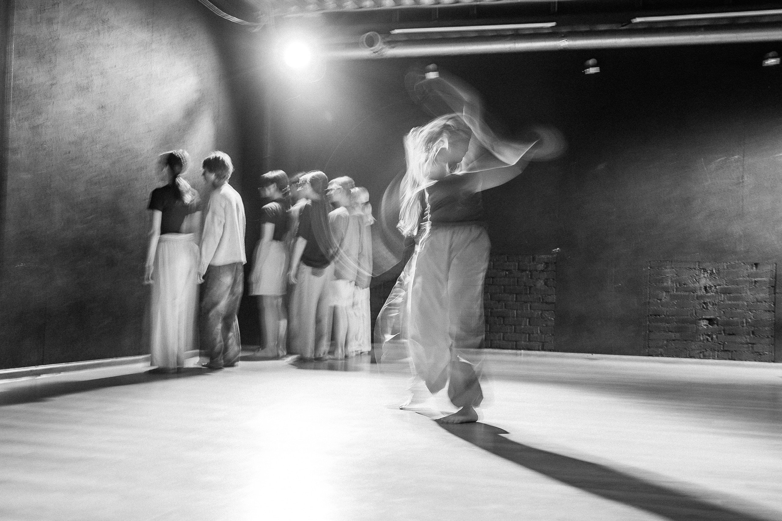 Современный показ Подземка. Небесные ласточки. Фотограф Юлия Мальцева