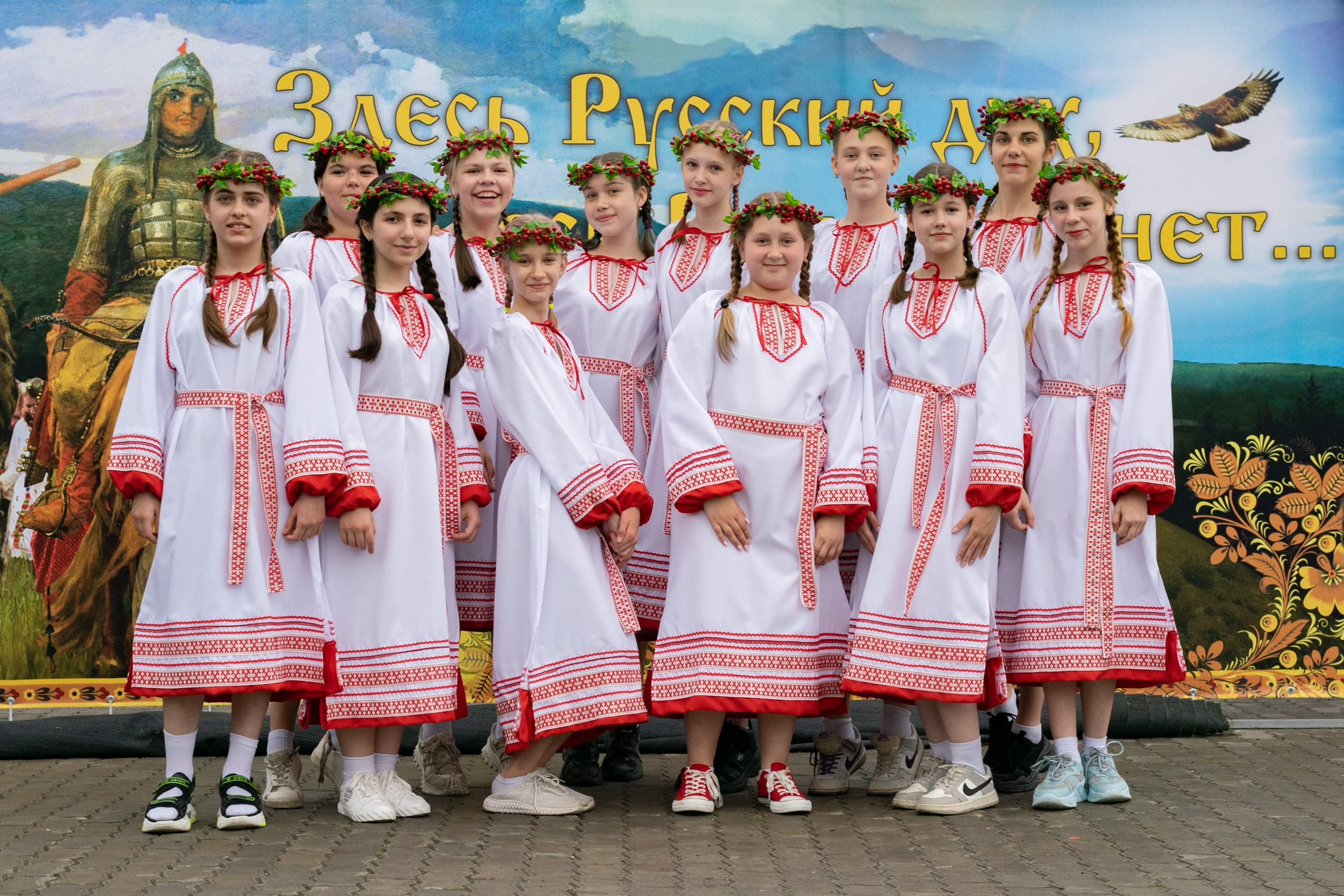 Антон Курдюмов фотограф в Хабаровске Рина Курдюмова фото27 foto27 Антон Дорофеев репортажный репортаж документалист Тони и Рина фотосоздатели День молодежи по-русски Хабаровск кинотеатр