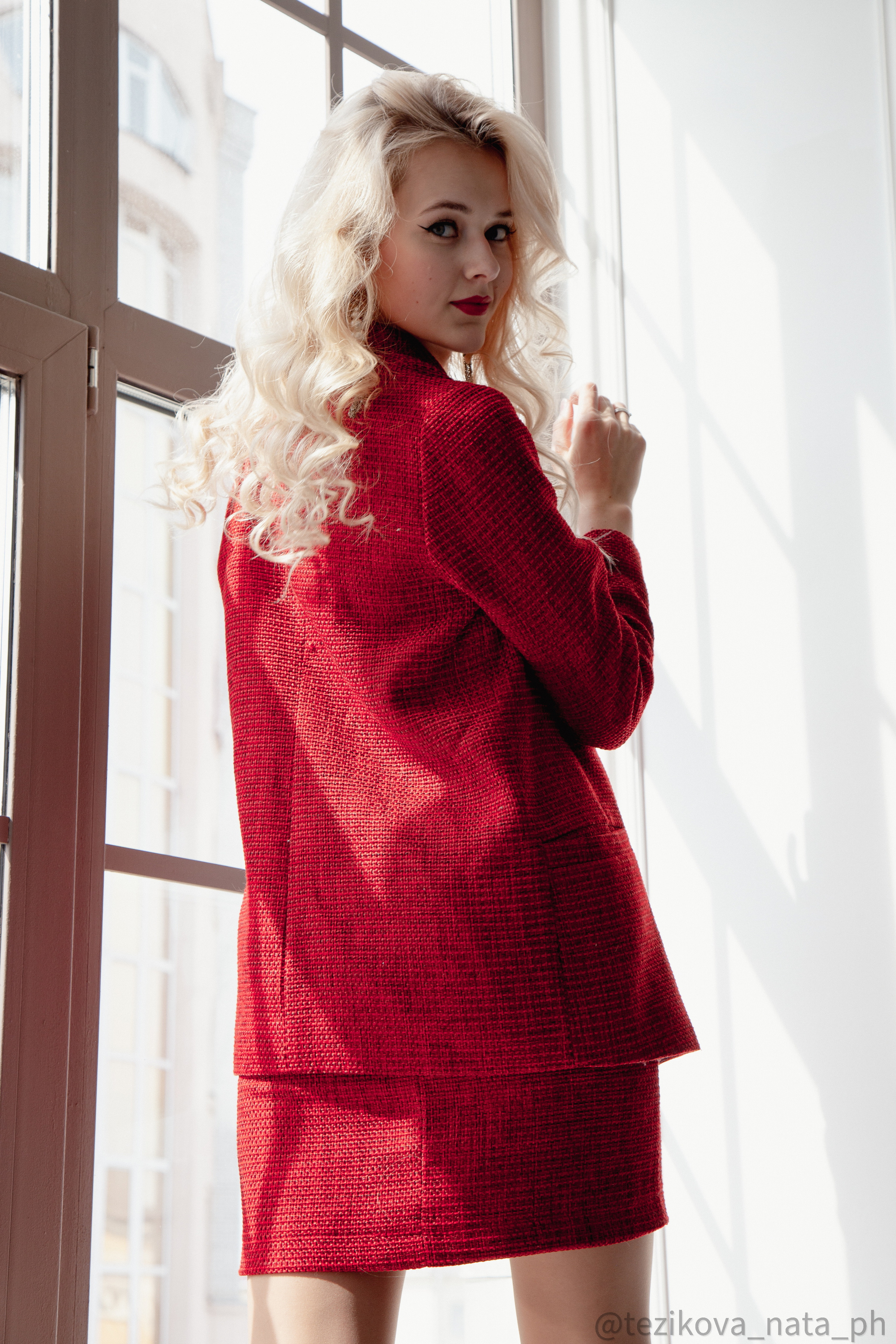 Lady in red. Портретный фотограф Ната Тезикова. Санкт-Петербург