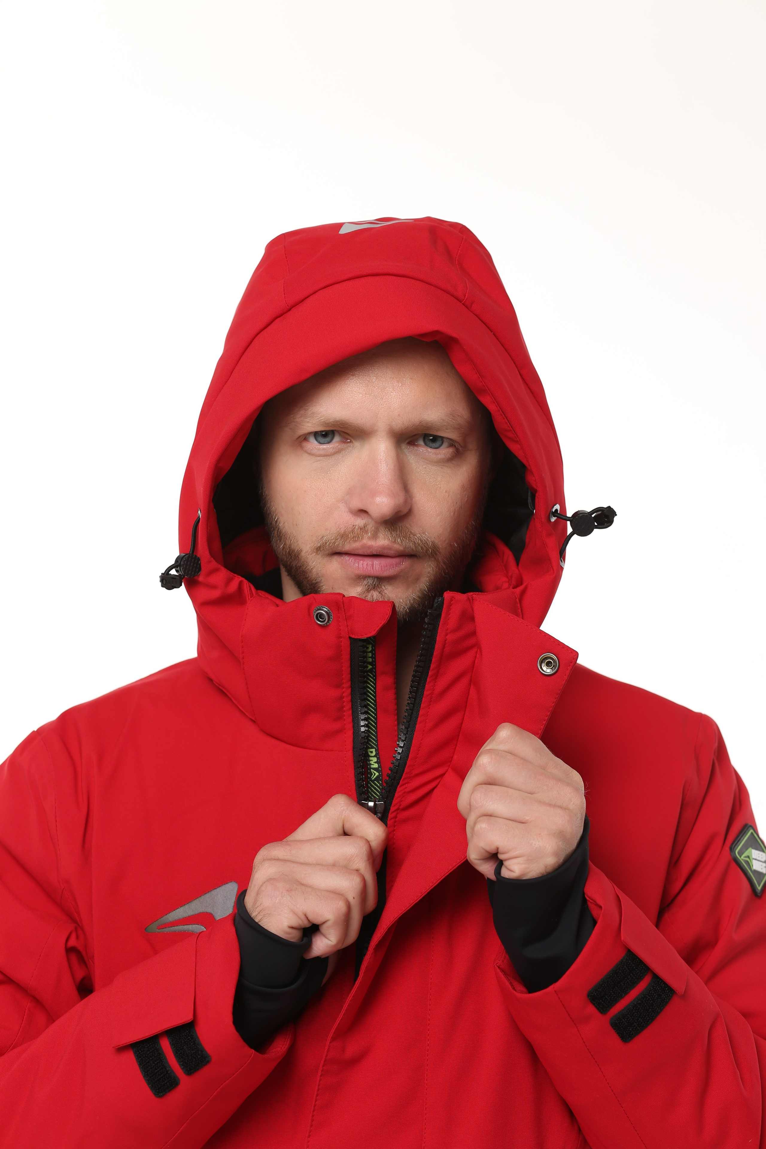 Алексей, 183 см, 48-50. KED Production — продакшн из СПб. Создаём фото, видео и контент, который помогает брендам и селлерам продавать больше