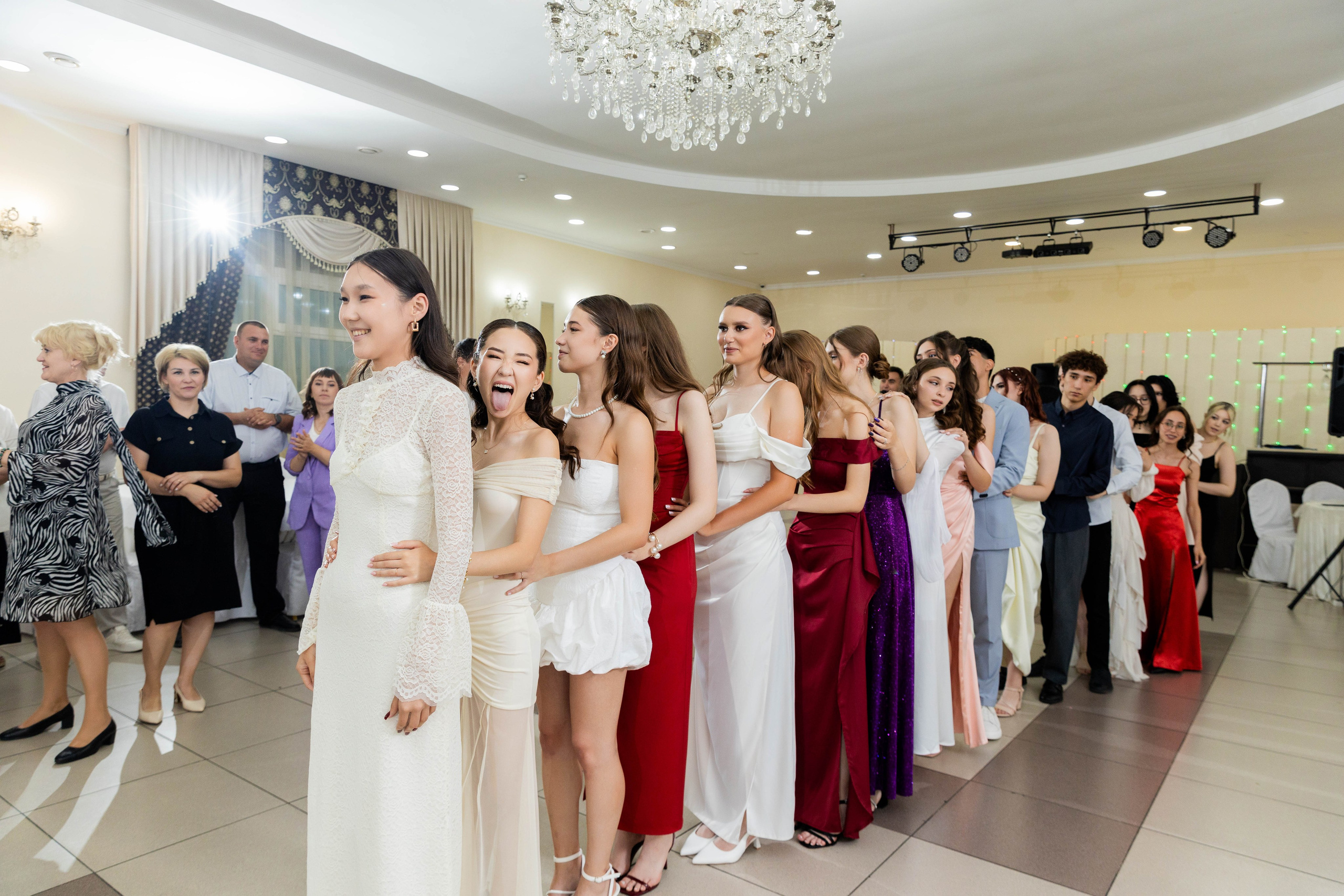 Школа № 10. Выпускной, 11 «А» класс