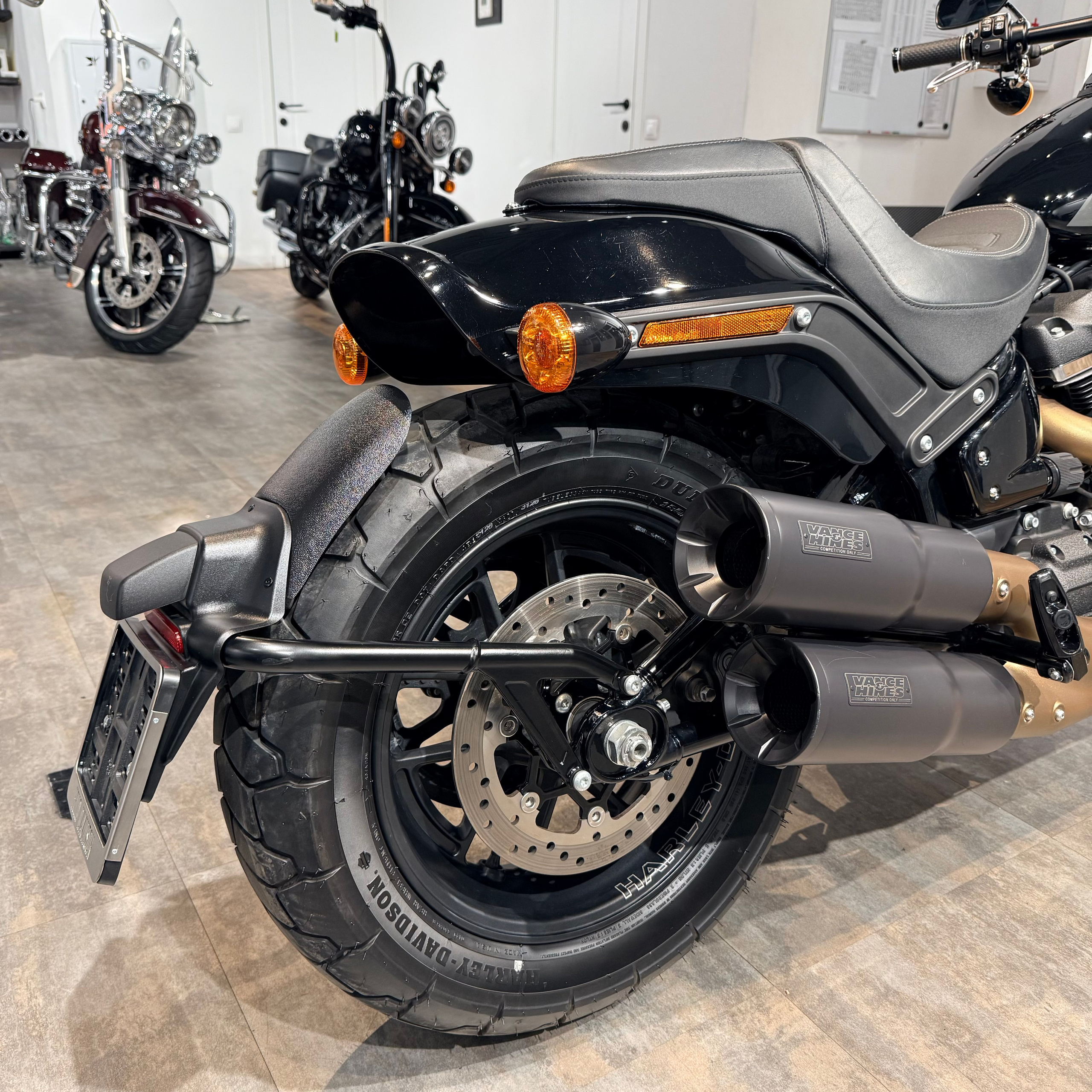 2023 HD FAT ВОВ 114 Vivid Black Nаrdо Gray (VIN *5НD*4007). Hello Davidson, Москва. Только хорошие мотоциклы…