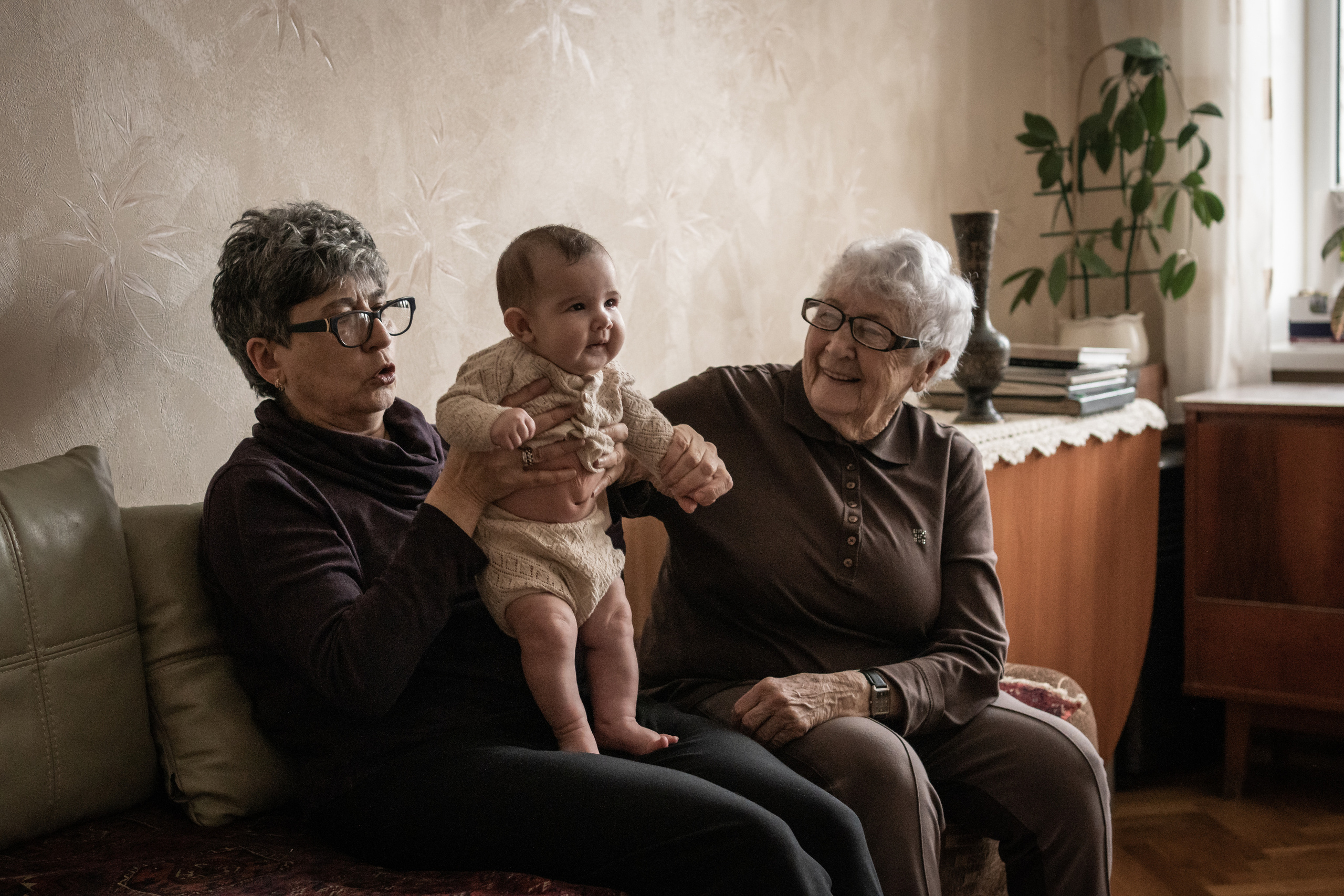 Четыре женских поколения. Семейный фотограф Ефремова Виктория