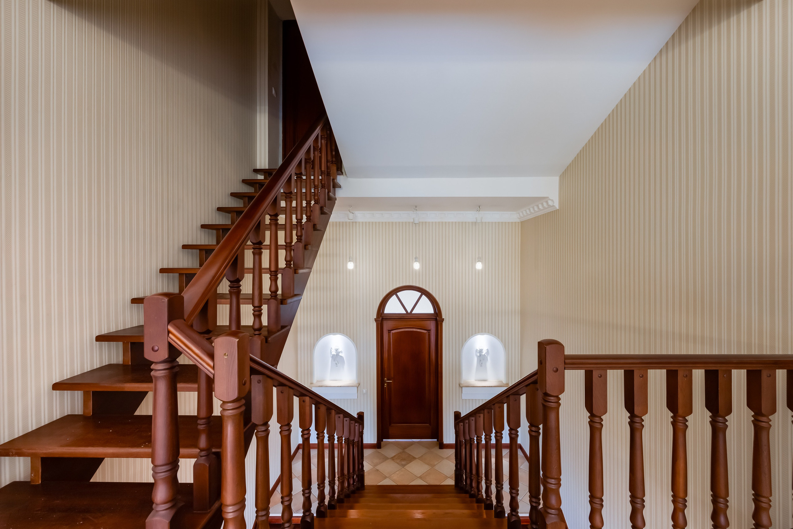 Дом для продажи в СНТ «Исток». Интерьерный фотограф в Москве Сергей Чекмезов