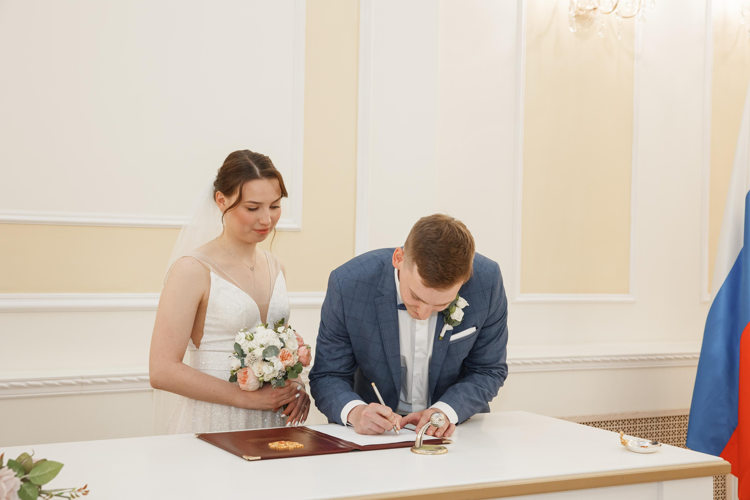 Надежда и Никита, ЗАГС г. Королев, фотостудия SpaceNoirArt. Свадебный и репортажный фотограф (Москва, Королев и другие)