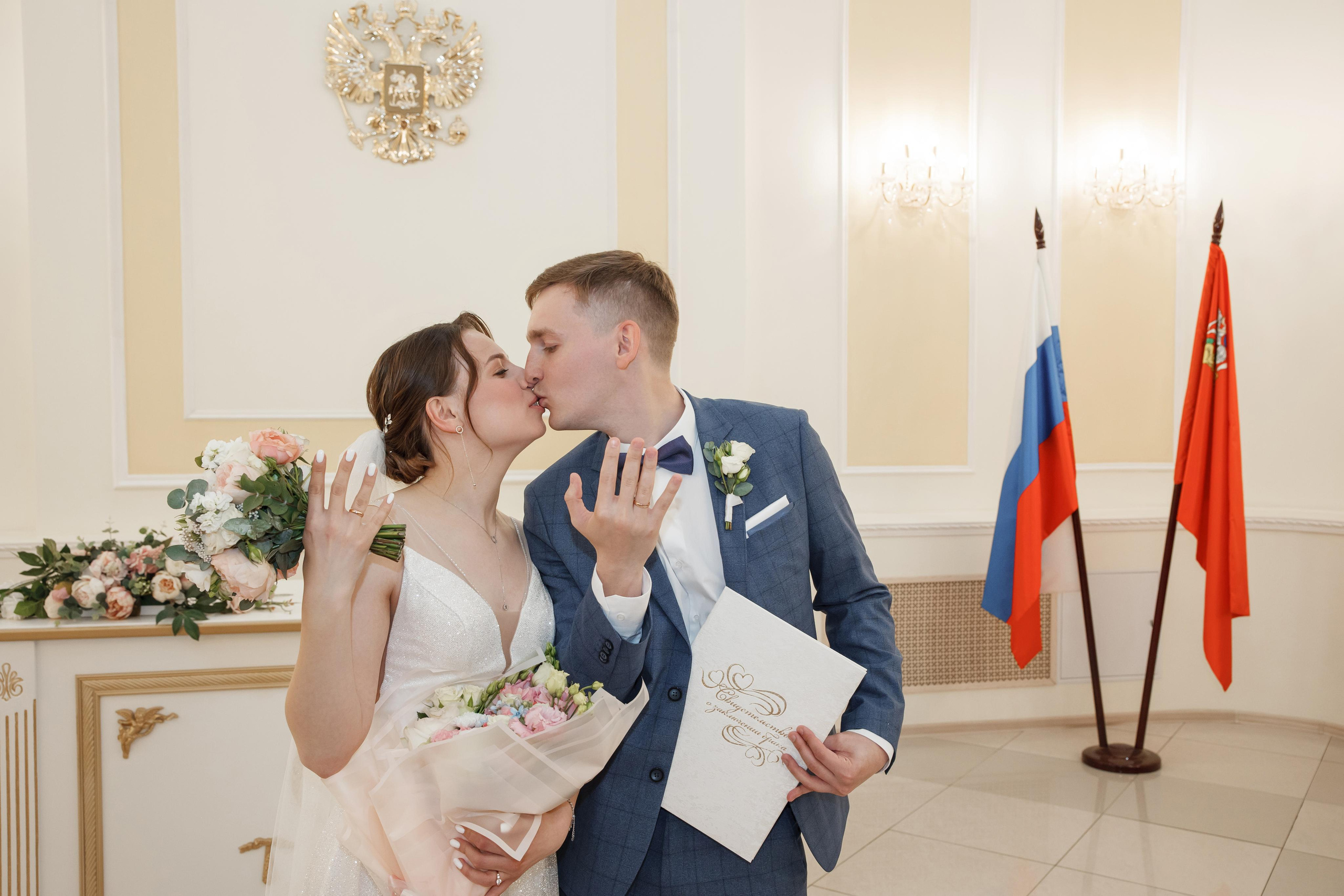 Надежда и Никита, ЗАГС г. Королев, фотостудия SpaceNoirArt. Свадебный и репортажный фотограф (Москва, Королев и другие)