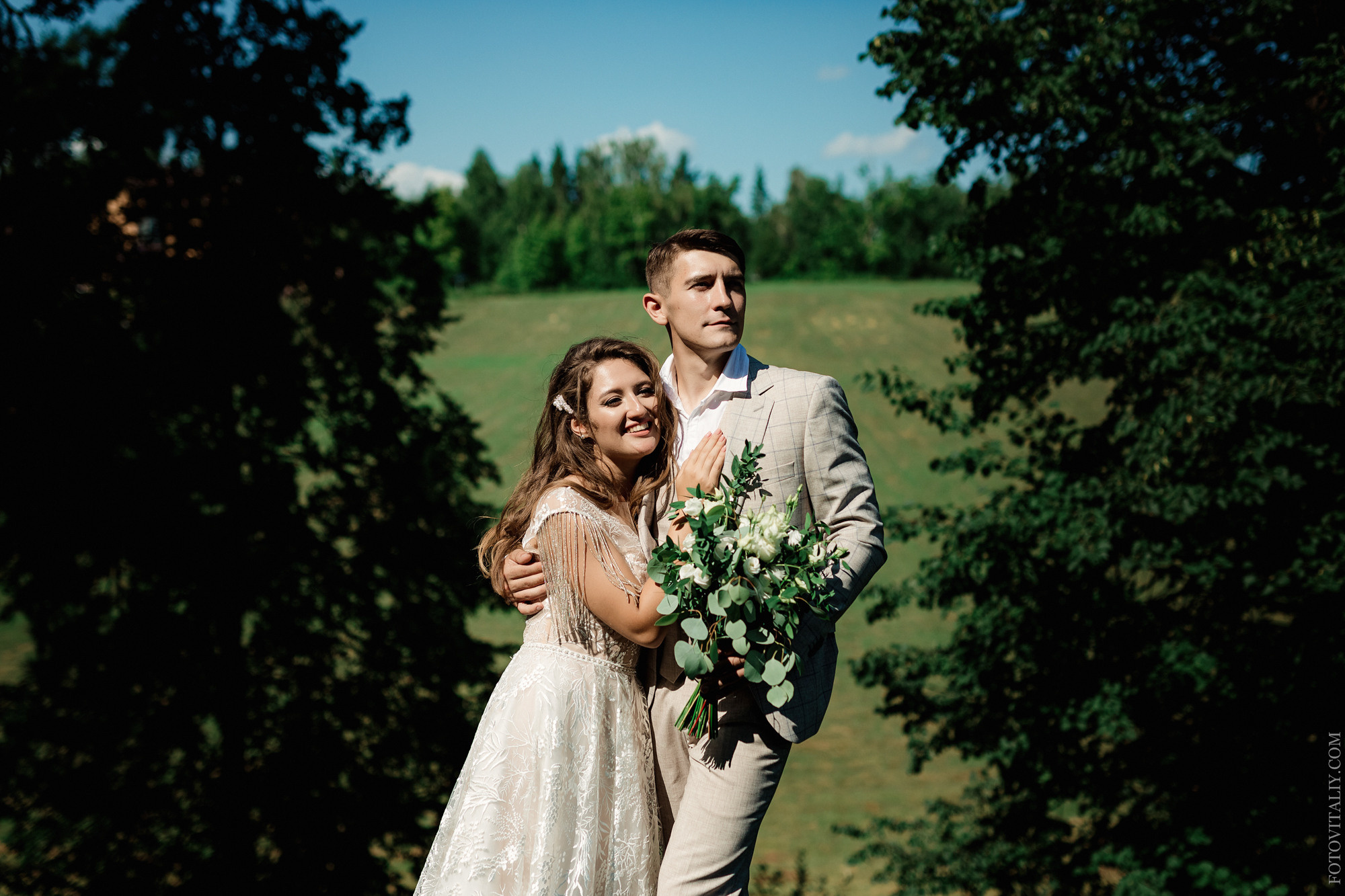 Свадебный фотограф. Свадебный репортажный и фуд фотограф в Барнауле Гайфулин Виталий