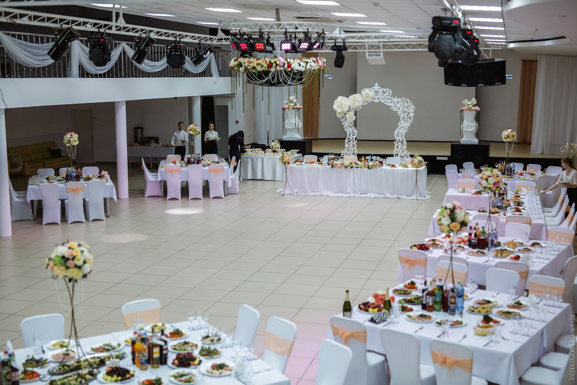 Настя ♥ Артём. Свадебный репортажный и фуд фотограф в Барнауле Гайфулин Виталий