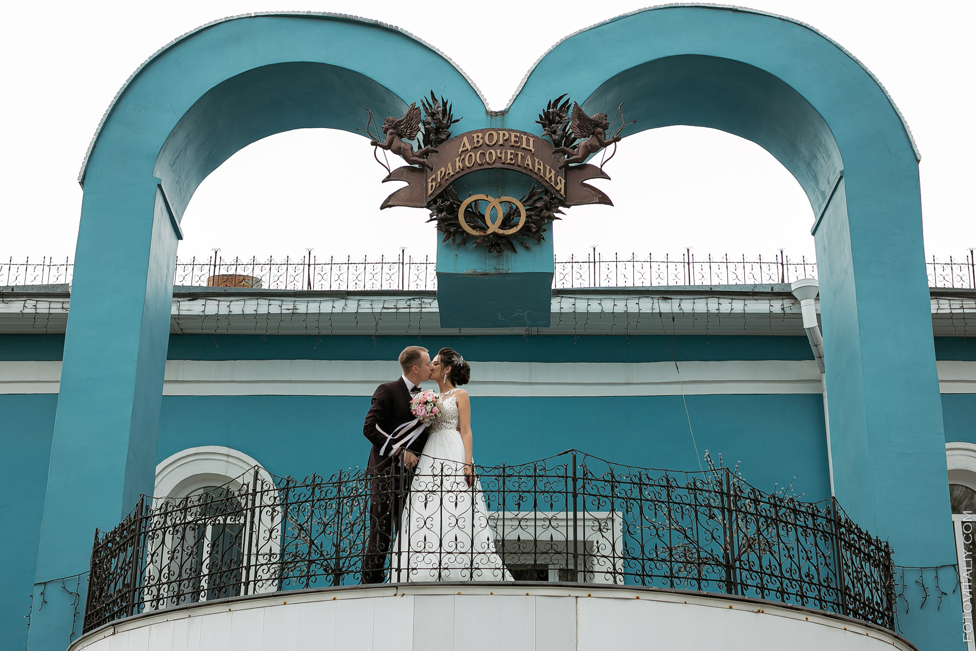 Фотограф на свадьбу в Барнауле. Свадебный репортажный и фуд фотограф в Барнауле Гайфулин Виталий