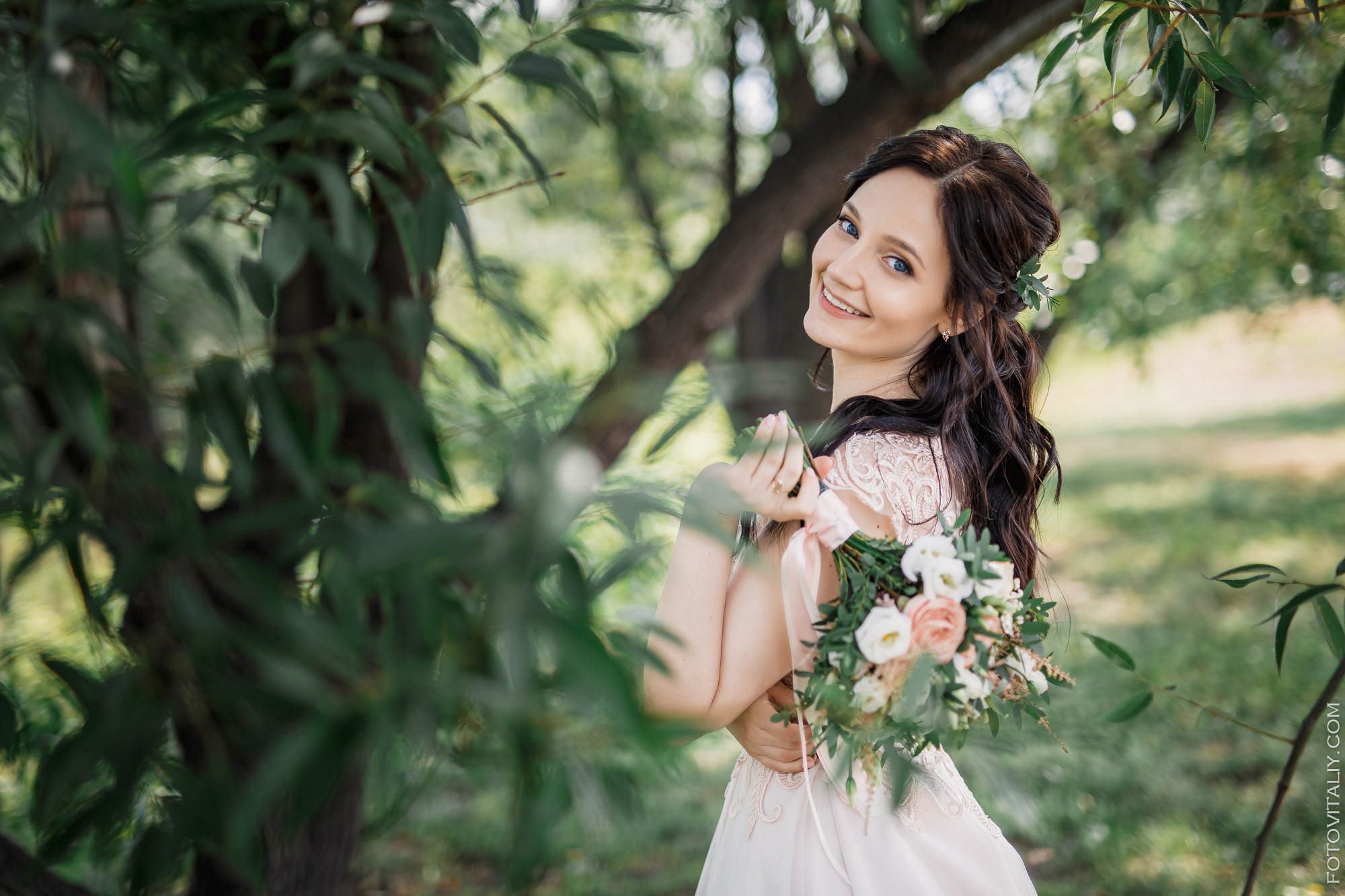 Свадебный фотограф барнаул Гайфулин Виталий. Свадебный репортажный и фуд фотограф в Барнауле Гайфулин Виталий