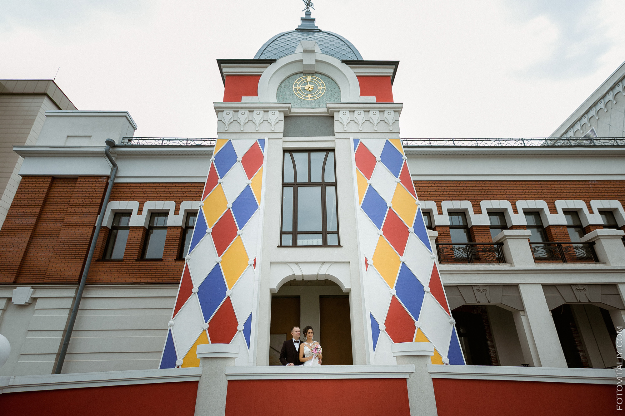 Фотограф на свадьбу в Барнауле. Свадебный репортажный и фуд фотограф в Барнауле Гайфулин Виталий