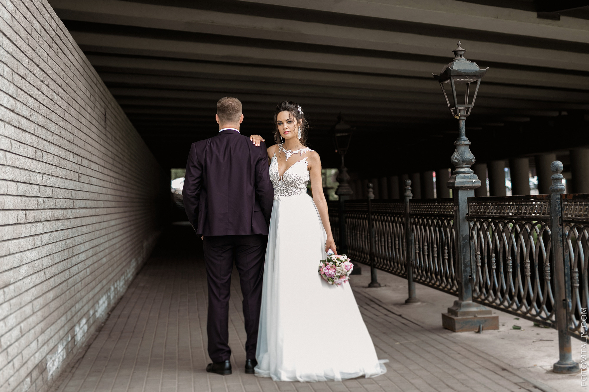 Фотограф на свадьбу в Барнауле. Свадебный репортажный и фуд фотограф в Барнауле Гайфулин Виталий