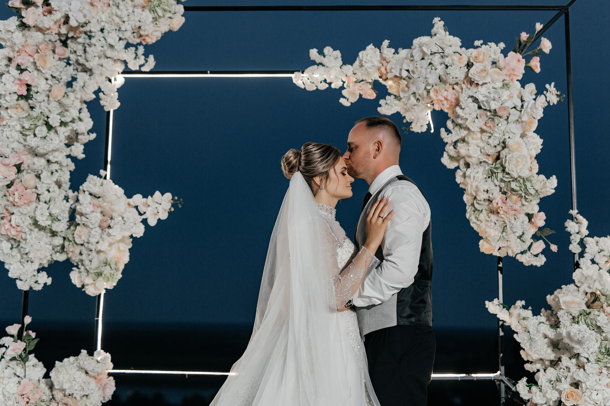 Свадебный репортажный и фуд фотограф в Барнауле Гайфулин Виталий