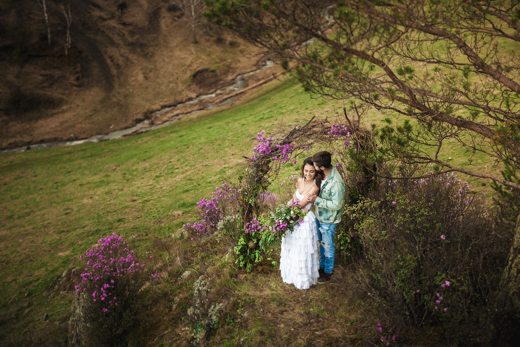 Фотограф в горном Алтае. Свадебный репортажный и фуд фотограф в Барнауле Гайфулин Виталий
