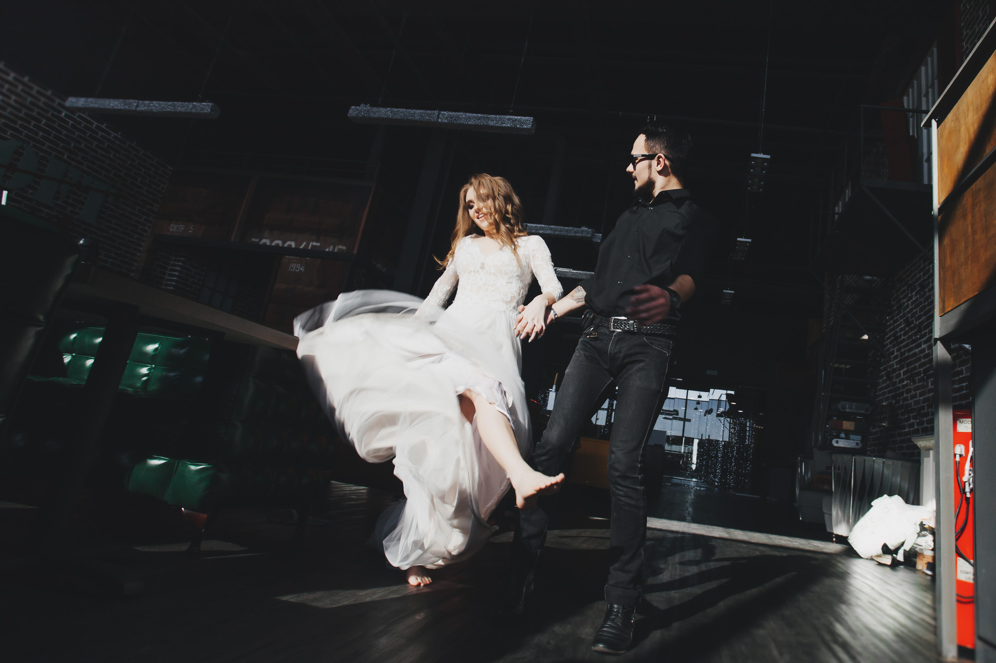 Фотограф на свадьбу. Свадебный репортажный и фуд фотограф в Барнауле Гайфулин Виталий