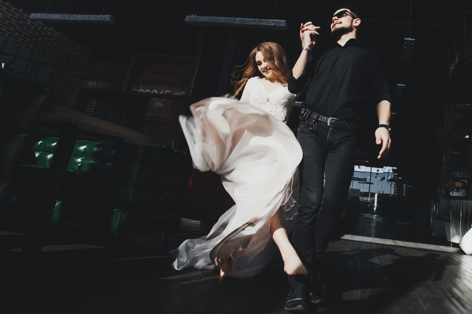 Фотограф на свадьбу. Свадебный репортажный и фуд фотограф в Барнауле Гайфулин Виталий