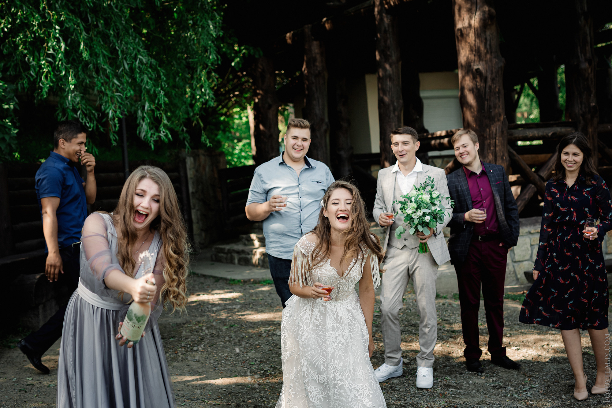 Свадебный фотограф. Свадебный репортажный и фуд фотограф в Барнауле Гайфулин Виталий