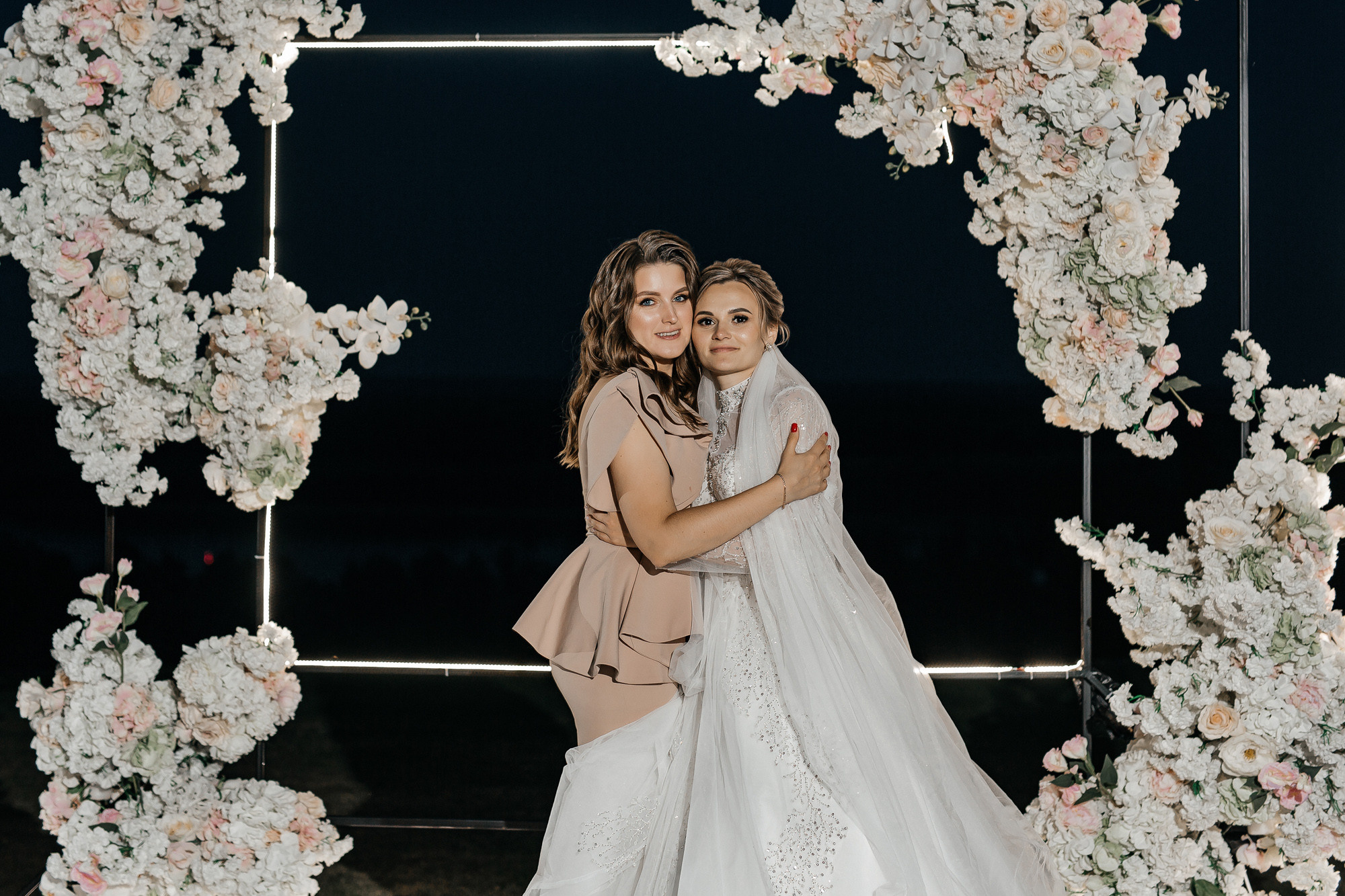 Свадебный фотограф в Барнауле. Свадебный репортажный и фуд фотограф в Барнауле Гайфулин Виталий