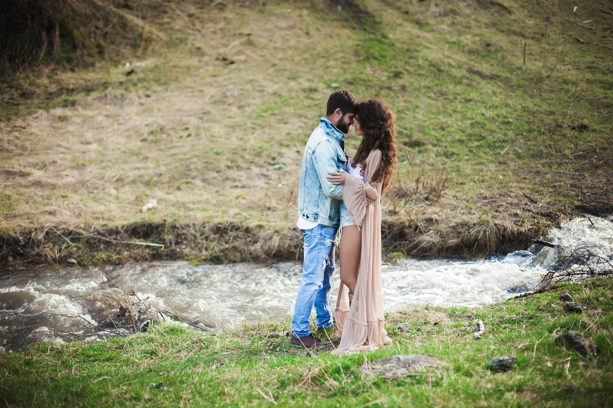 Фотограф в горном Алтае. Свадебный репортажный и фуд фотограф в Барнауле Гайфулин Виталий