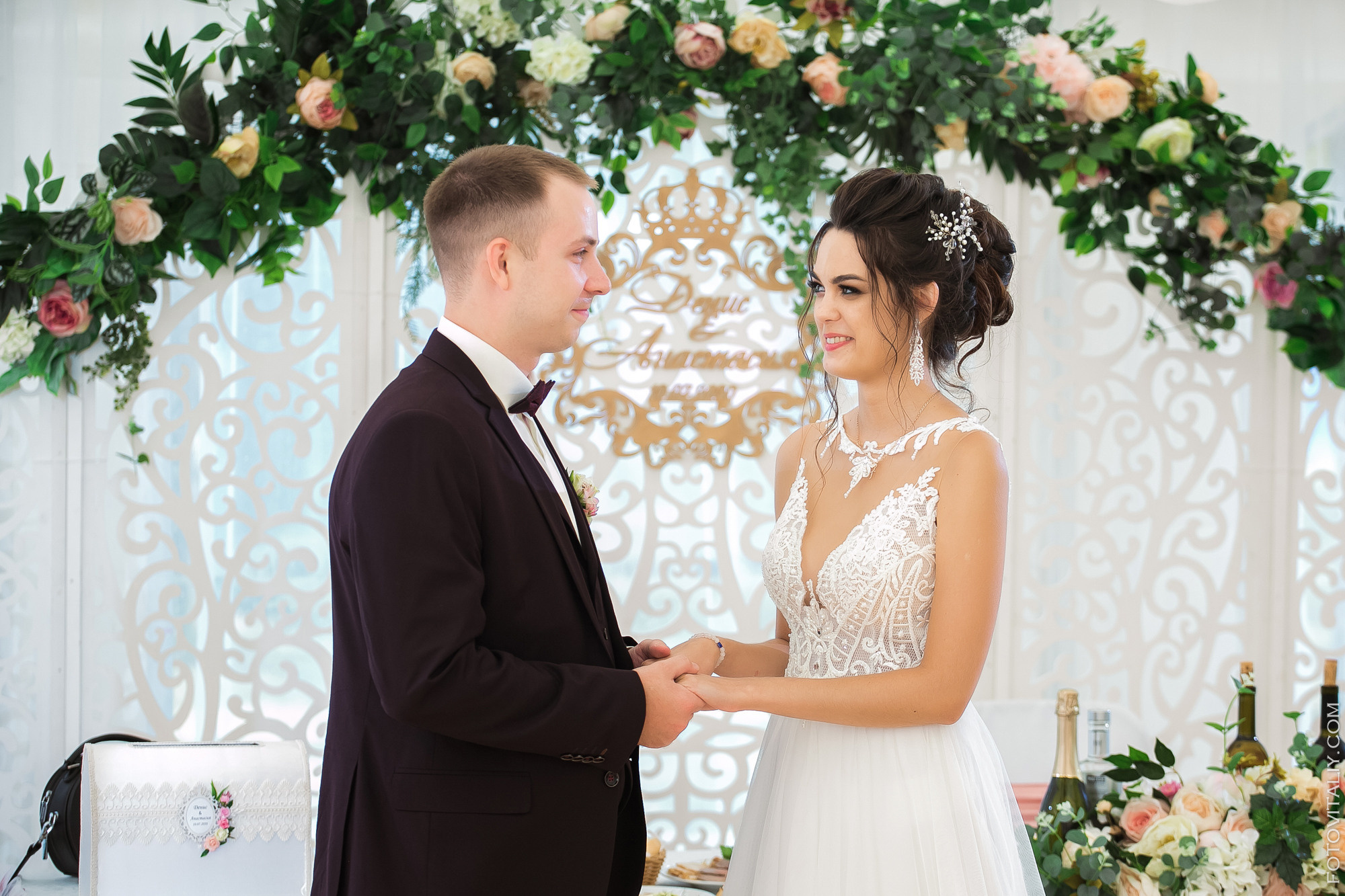 Фотограф на свадьбу в Барнауле. Свадебный репортажный и фуд фотограф в Барнауле Гайфулин Виталий