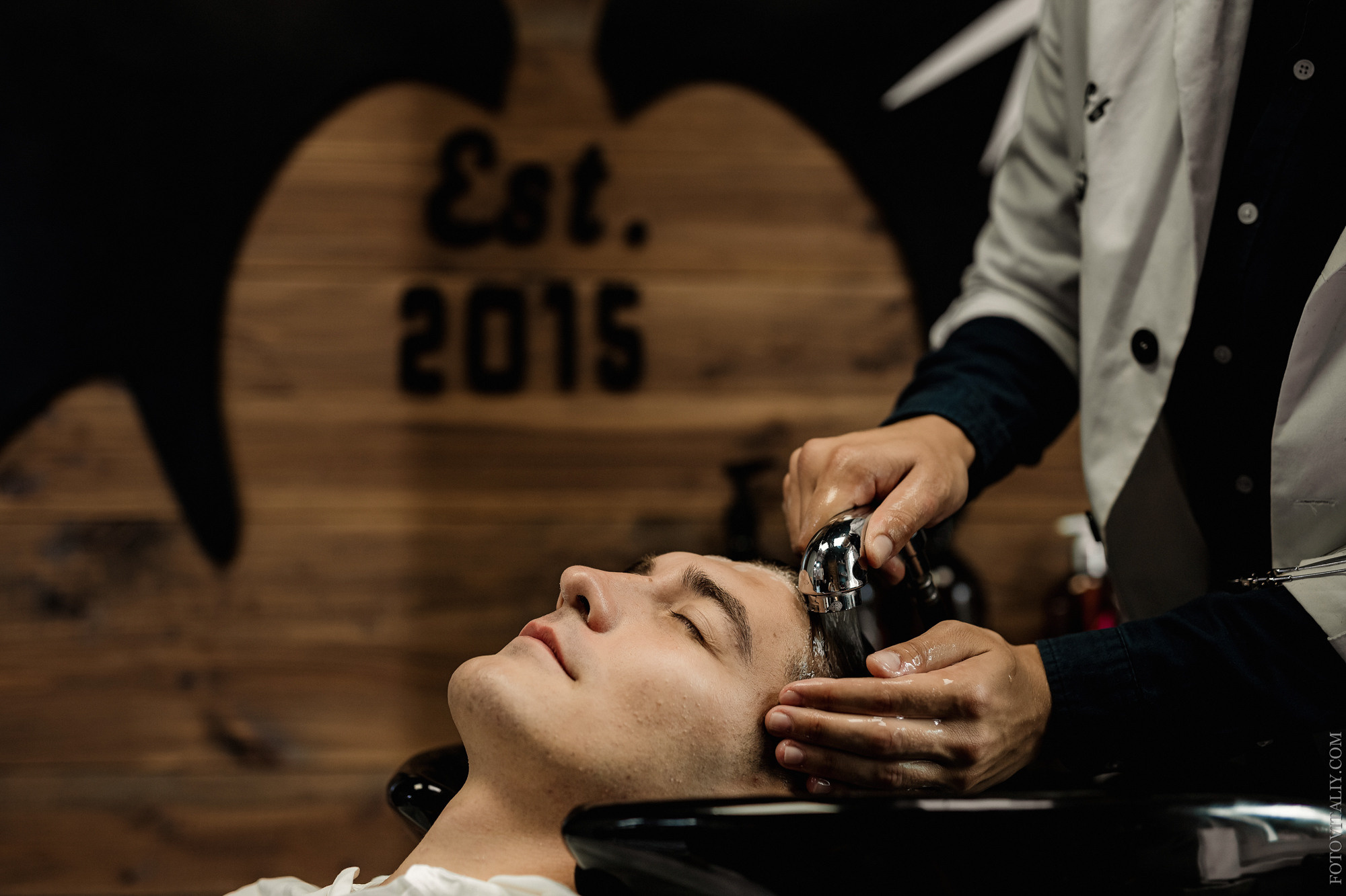 Свадебный фотограф. Свадебный репортажный и фуд фотограф в Барнауле Гайфулин Виталий