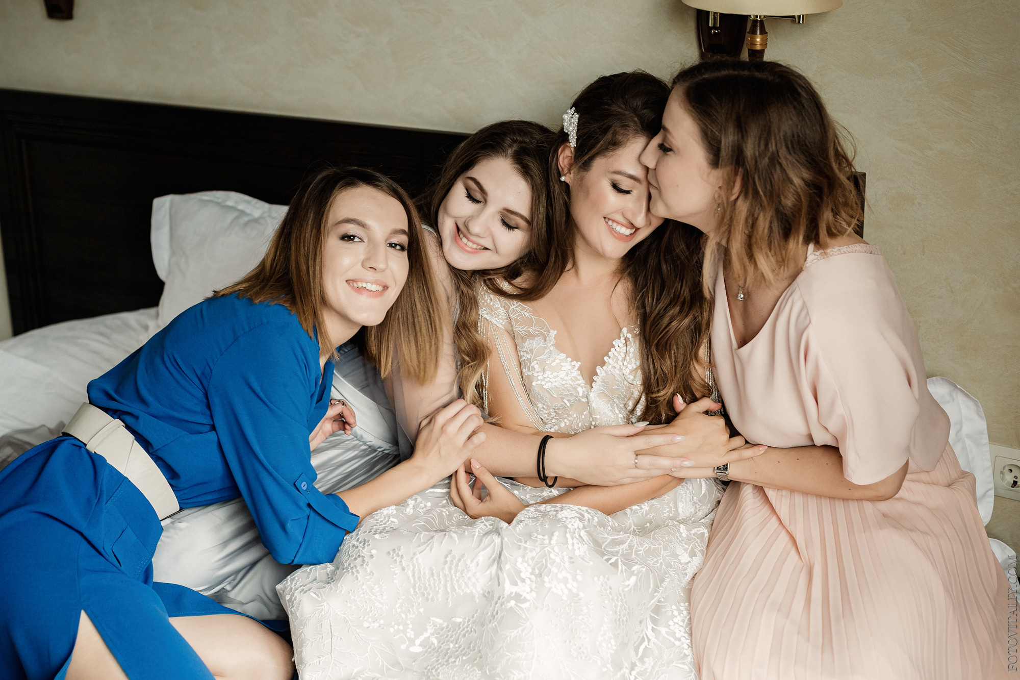 Свадебный фотограф. Свадебный репортажный и фуд фотограф в Барнауле Гайфулин Виталий