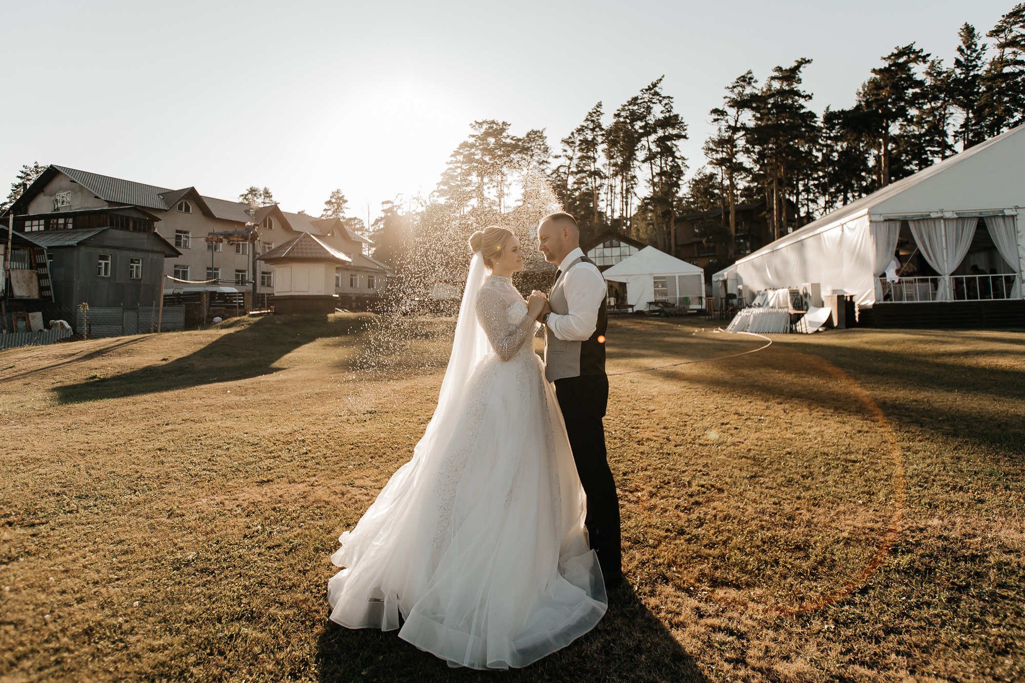 Свадебный фотограф в Барнауле. Свадебный репортажный и фуд фотограф в Барнауле Гайфулин Виталий