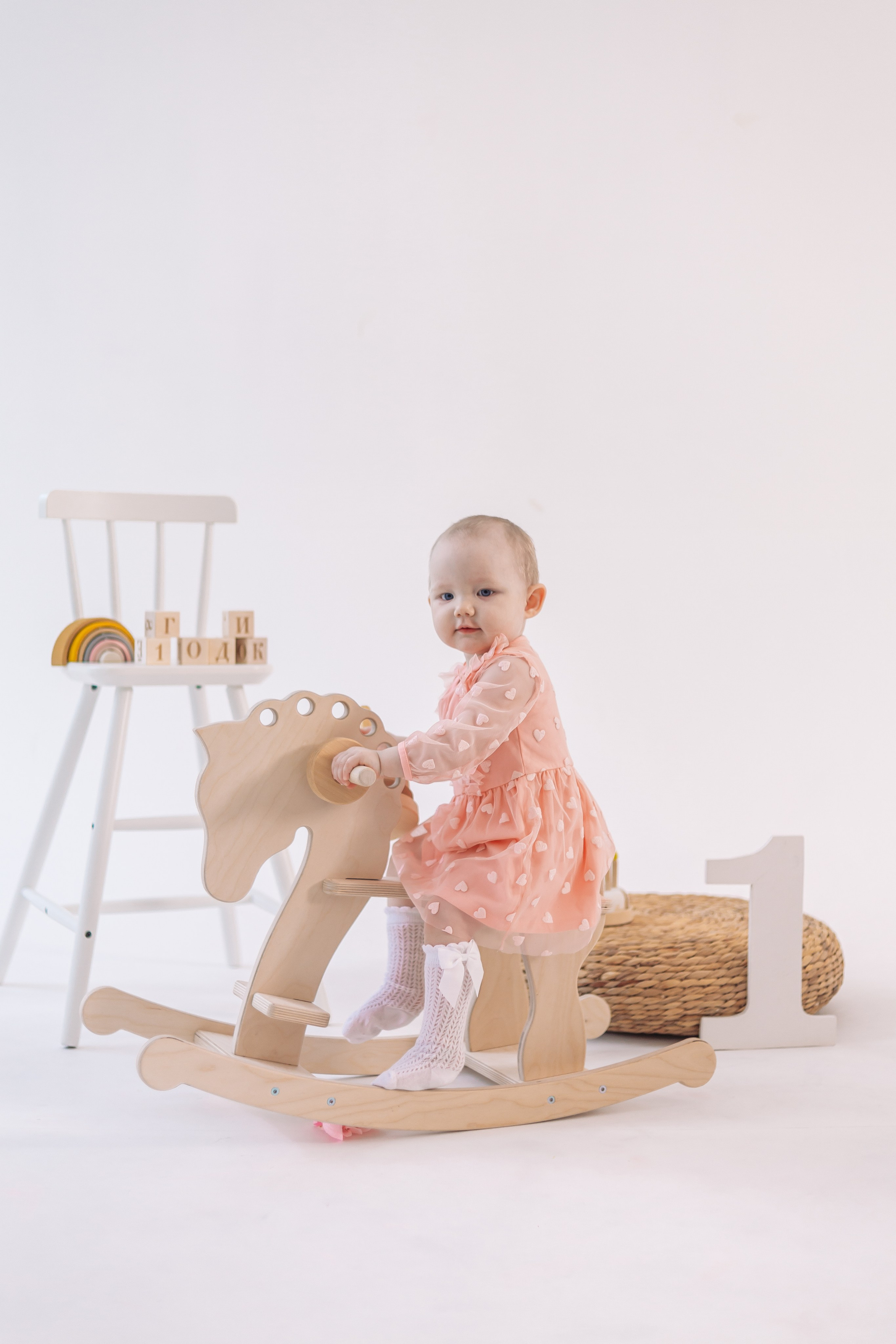 Фотосессия к годику для девочки. Семейный и художественный фотограф в Тюмени Юлия Логинова