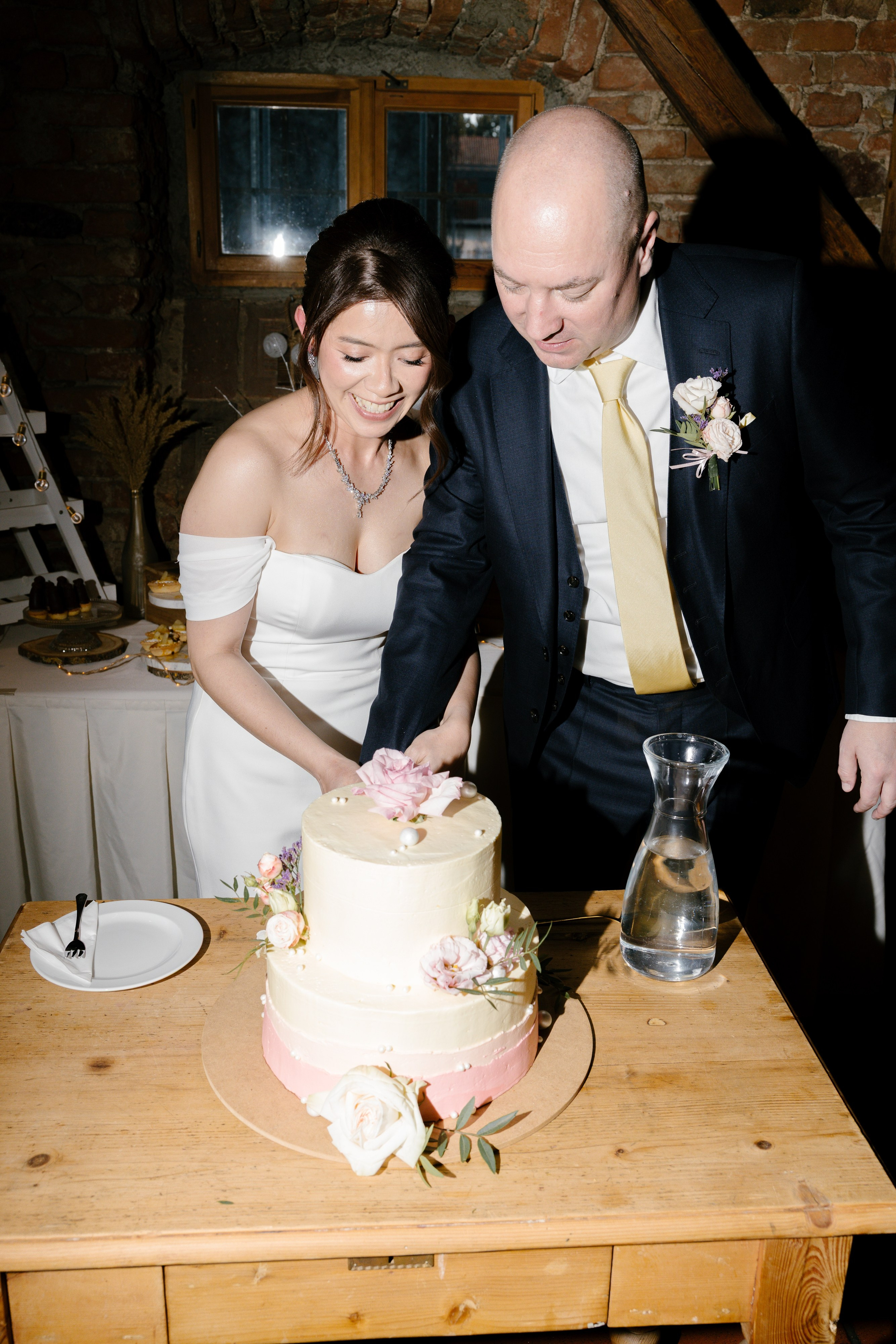 Vaclav & Kanokpan. Wedding photographer Europe