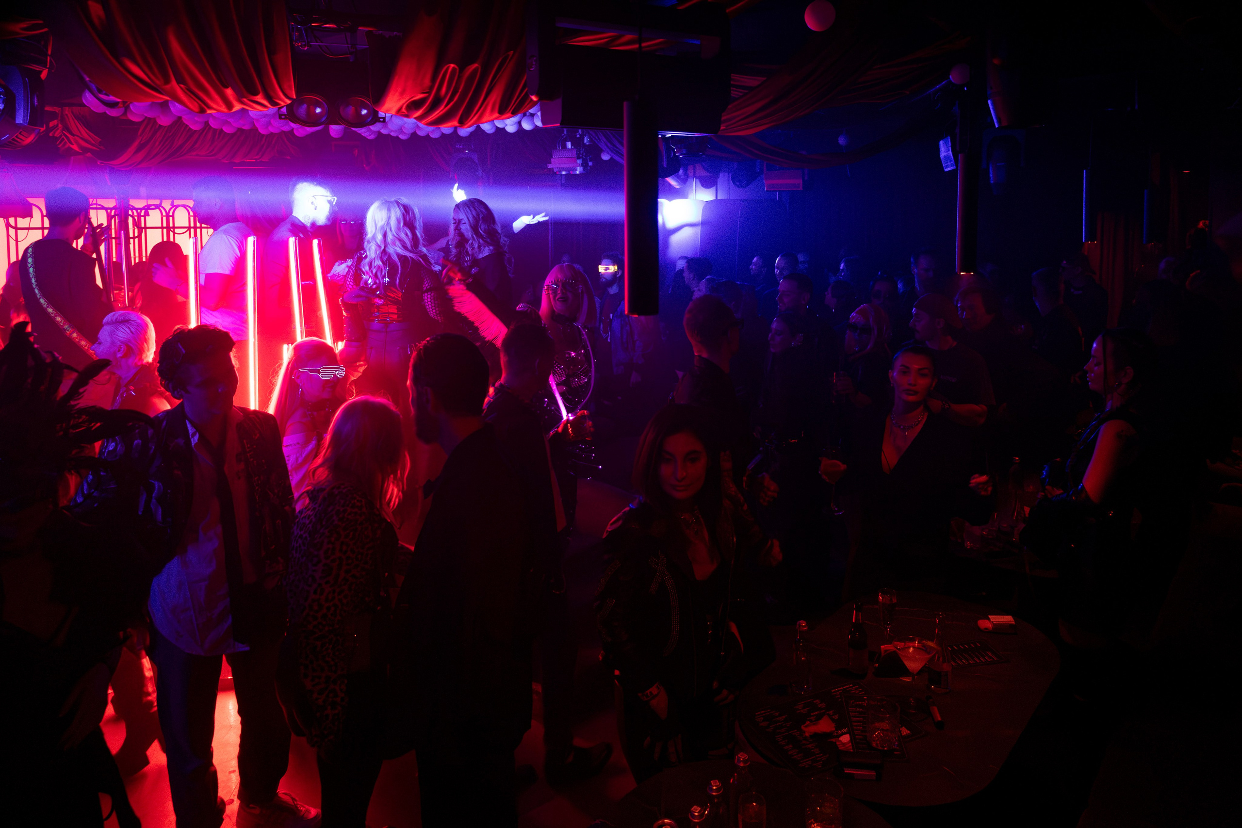 Вечеринка «ILLEGAL FRIENDS». Фотограф г. Владивосток