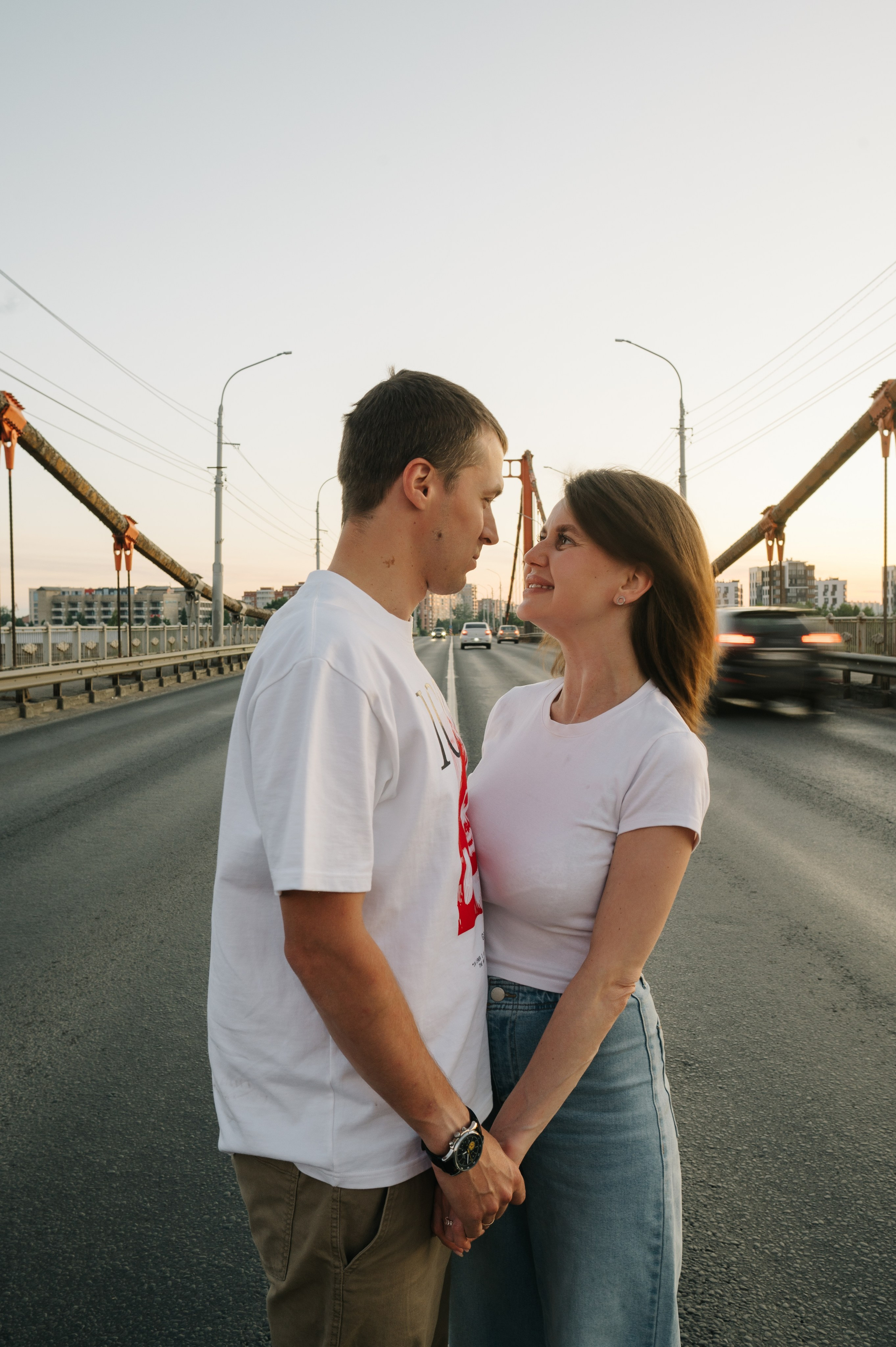 Любовь на мосту. Фотограф Архангельск