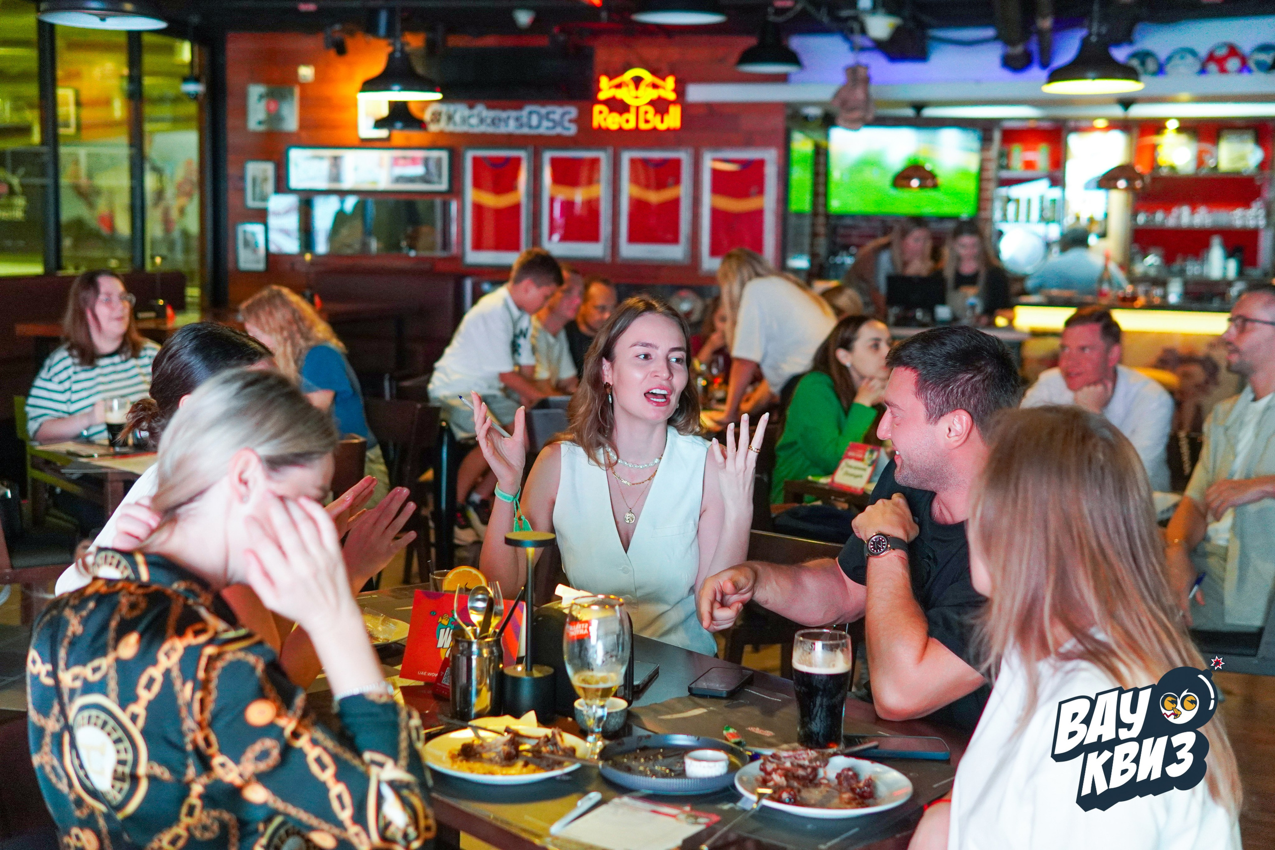 WOW QUIZ DUBAI. Фото | Видео Контент Мишель Ватаманюк