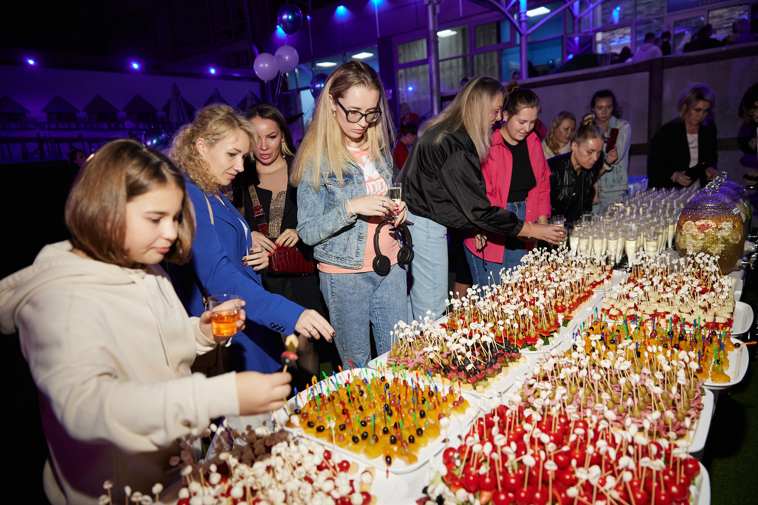 День рождения фитнес клуба Amathus. Фотограф Недорез Александр в Москве. Репортаж на ваших мероприятиях
