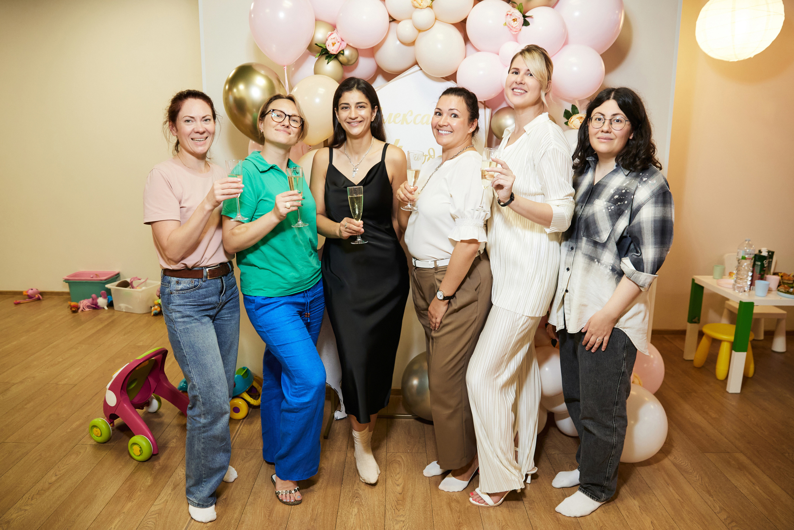 02-09-2023 День рождения. Фотограф Недорез Александр в Москве. Репортаж на ваших мероприятиях