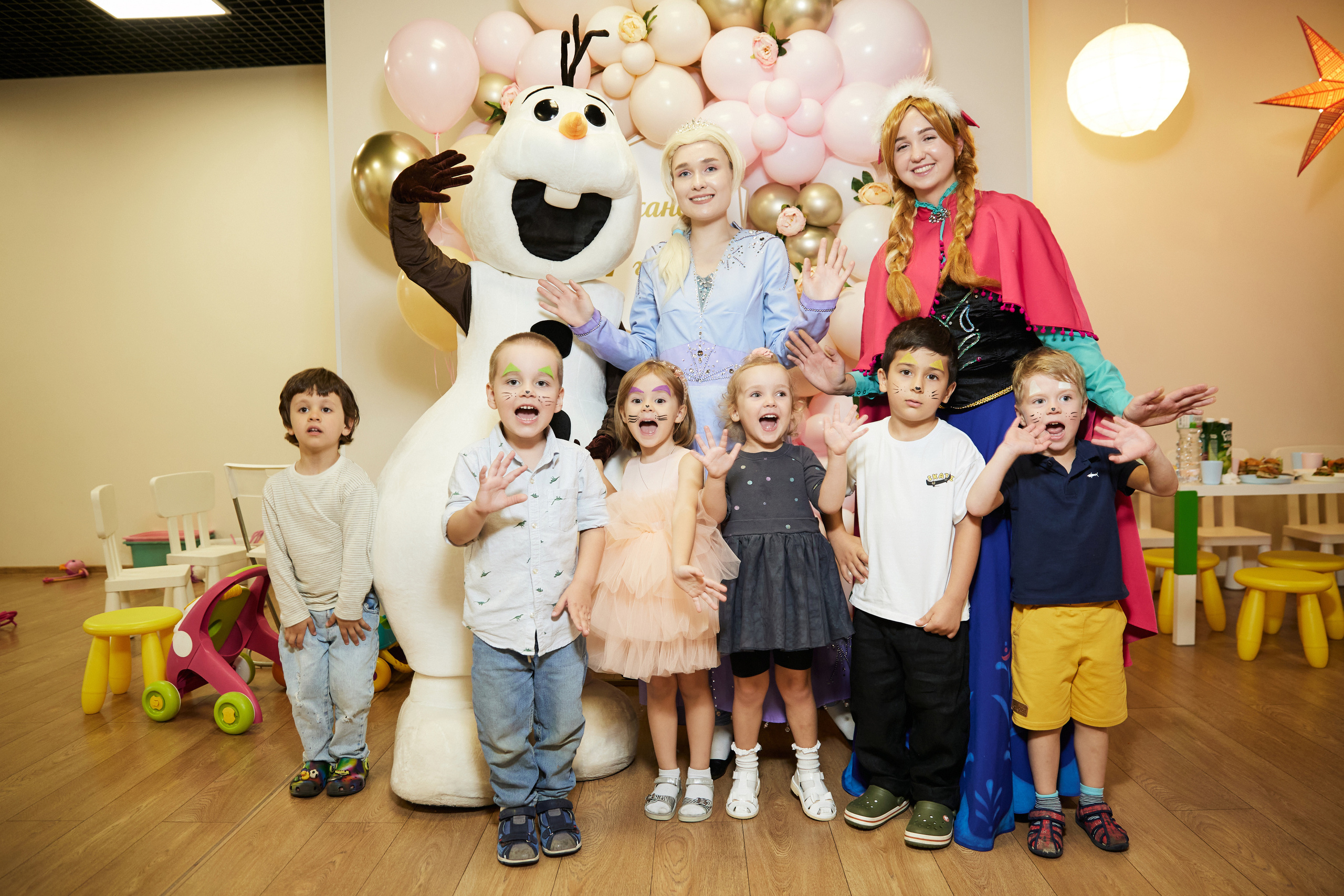 02-09-2023 День рождения. Фотограф Недорез Александр в Москве. Репортаж на ваших мероприятиях