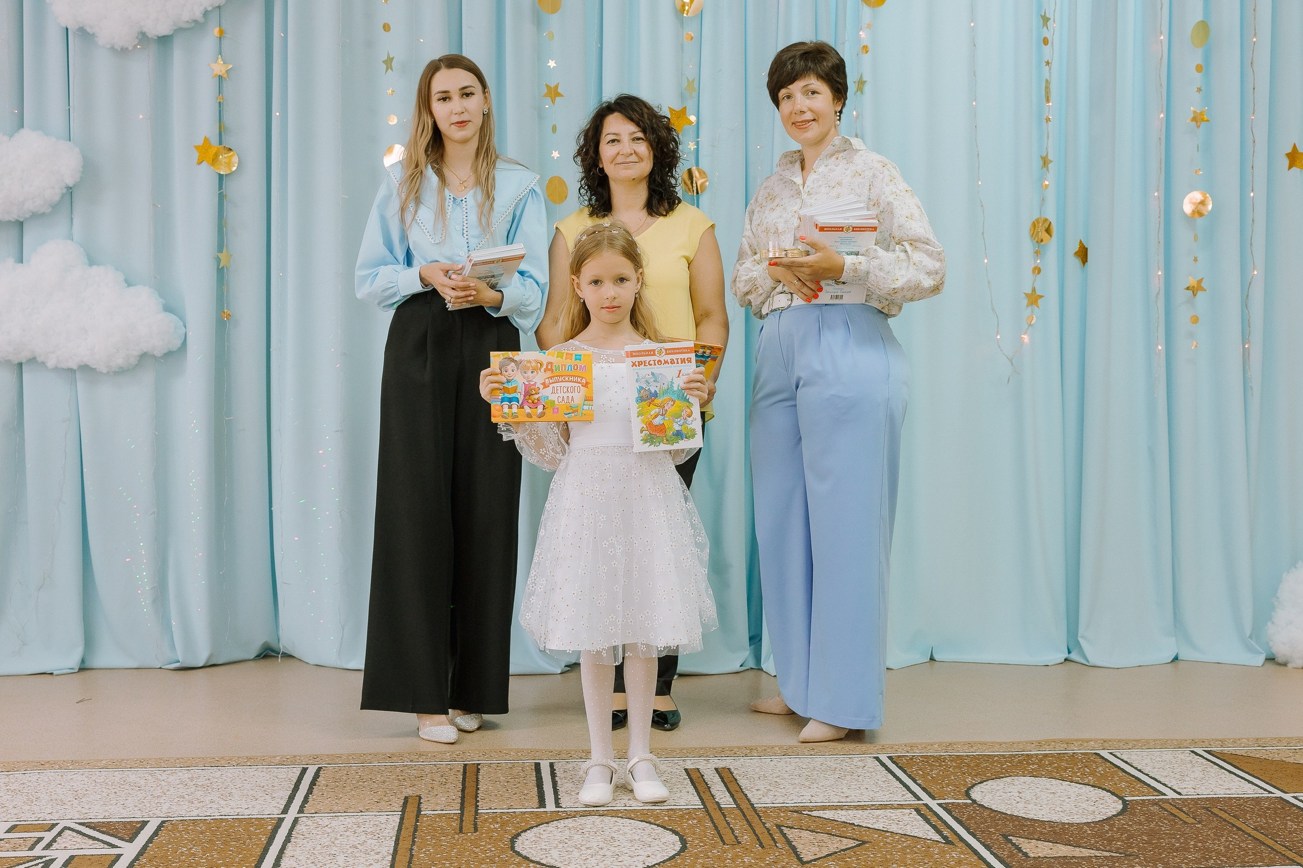 Выпускной в ДС -29. Выпускные альбомы Натальи Бутко: Новороссийск, Анапа, Геленджик