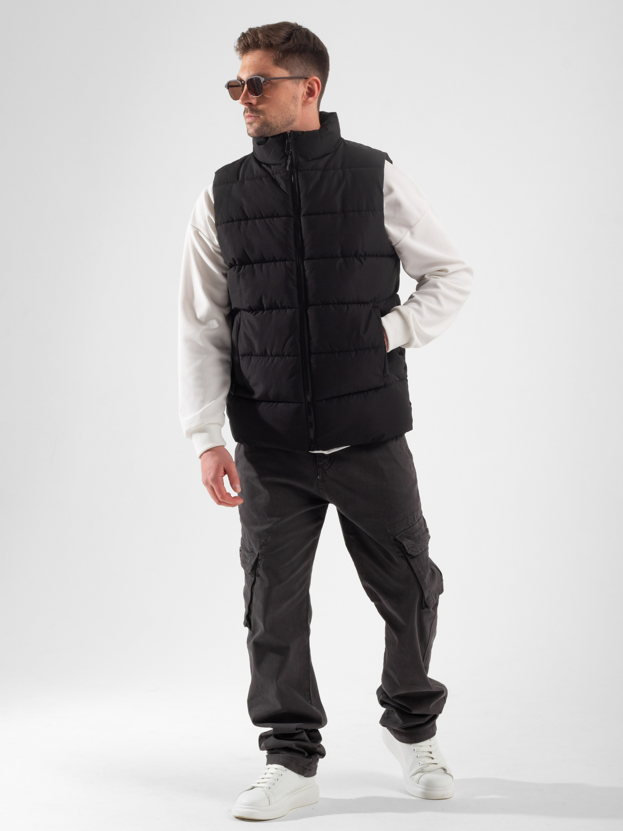 Денис. Фото для маркетплейсов в самых сочных локациях города Сочи