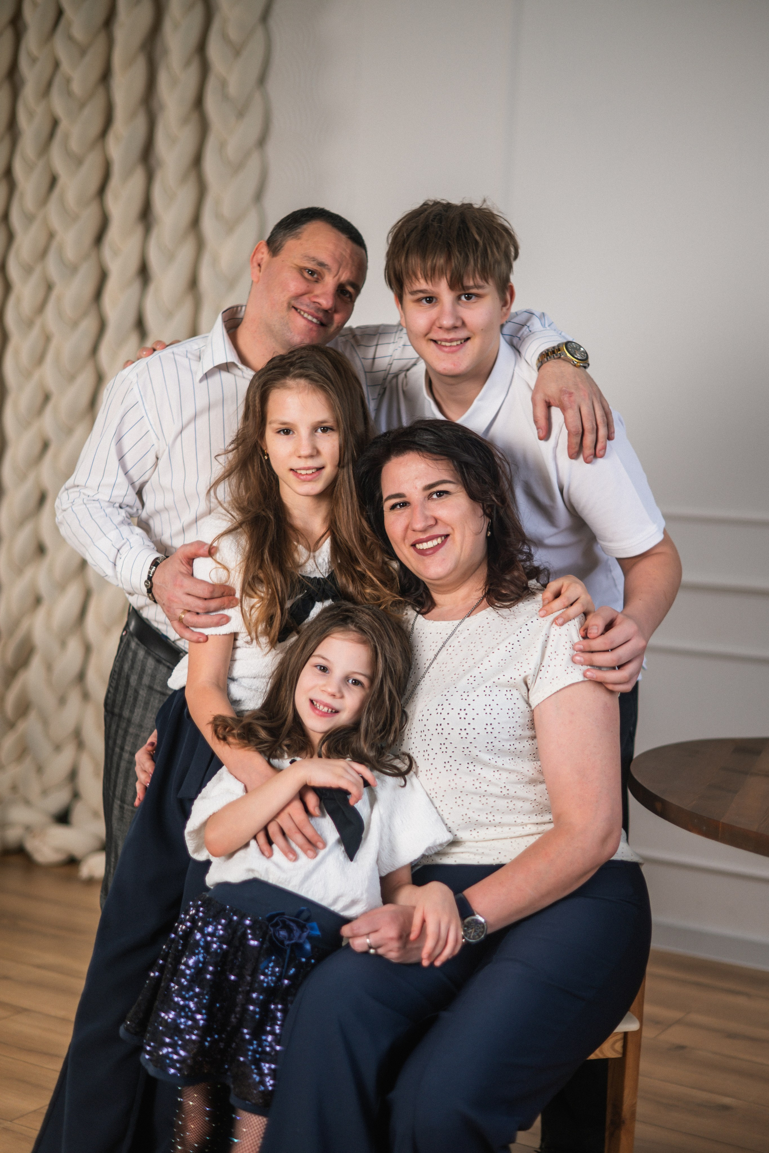 Семейная Фотосессия. Я Ольга Казанцева, фотографирую снимаю ваши киноистории и печатаю фото и цифровые портреты на холсте