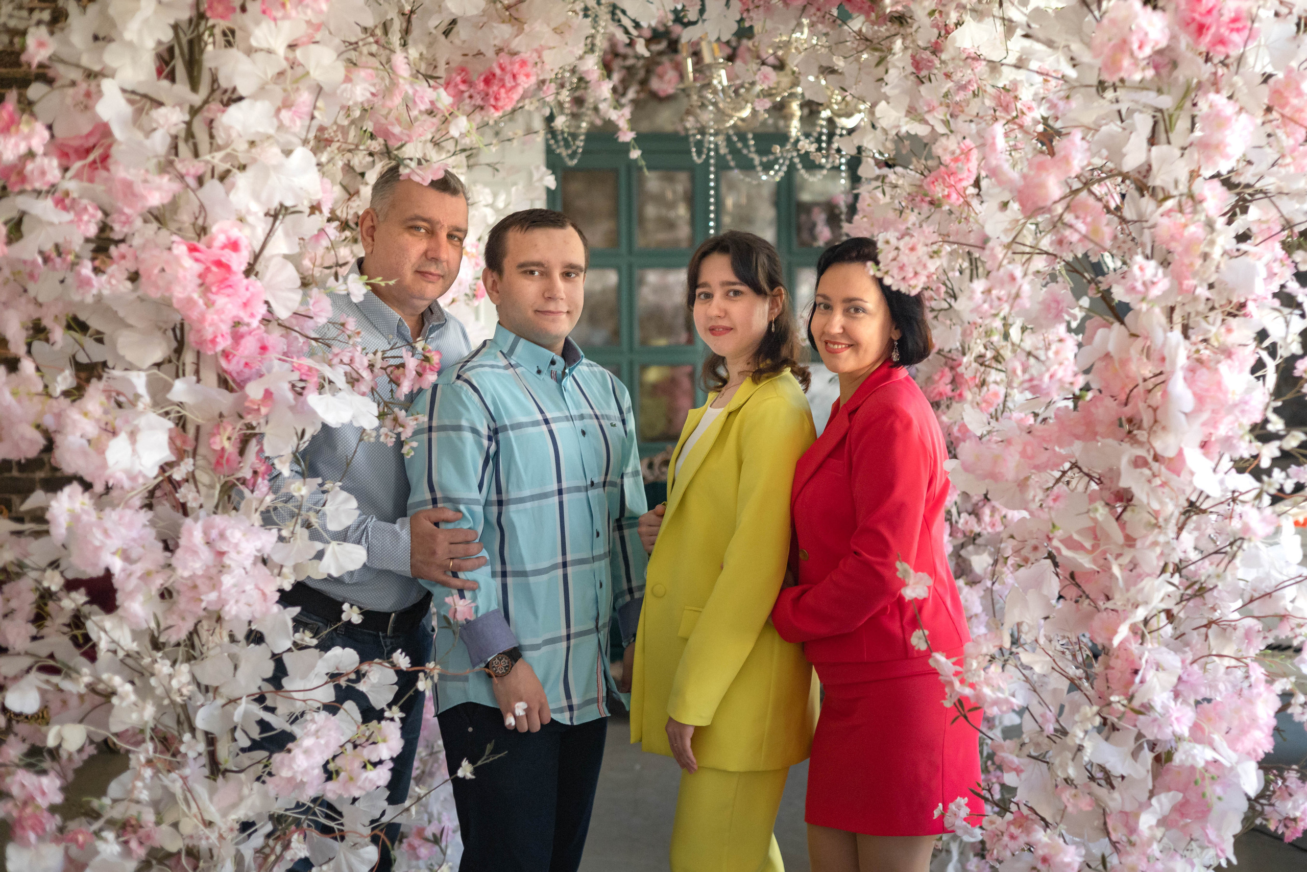 Нина и ее семья брат Саша, мама и папа. Фотограф Катерина Изи