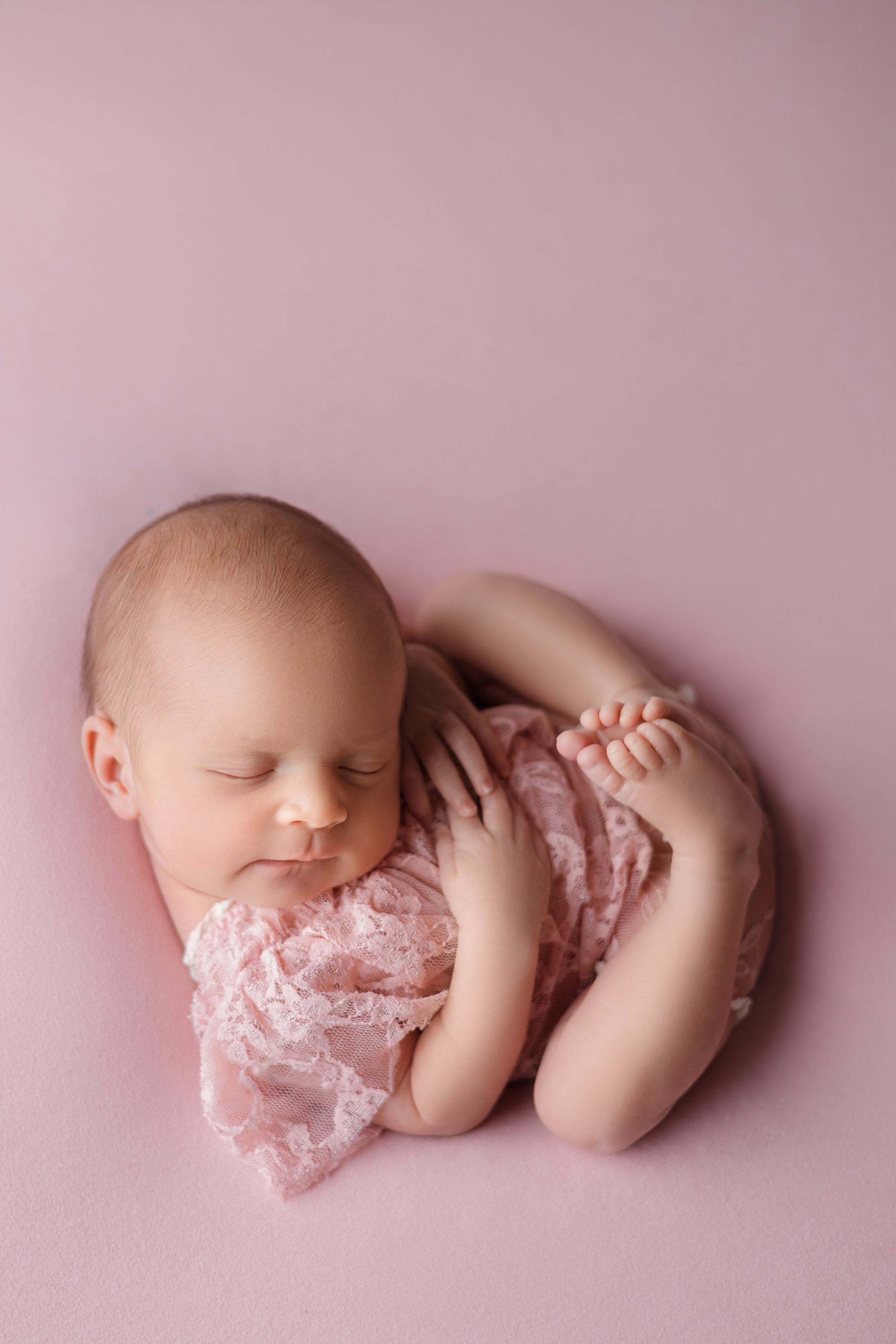 Амалия. Евгения Горбунова фотограф новорожденных в Новом Уренгое