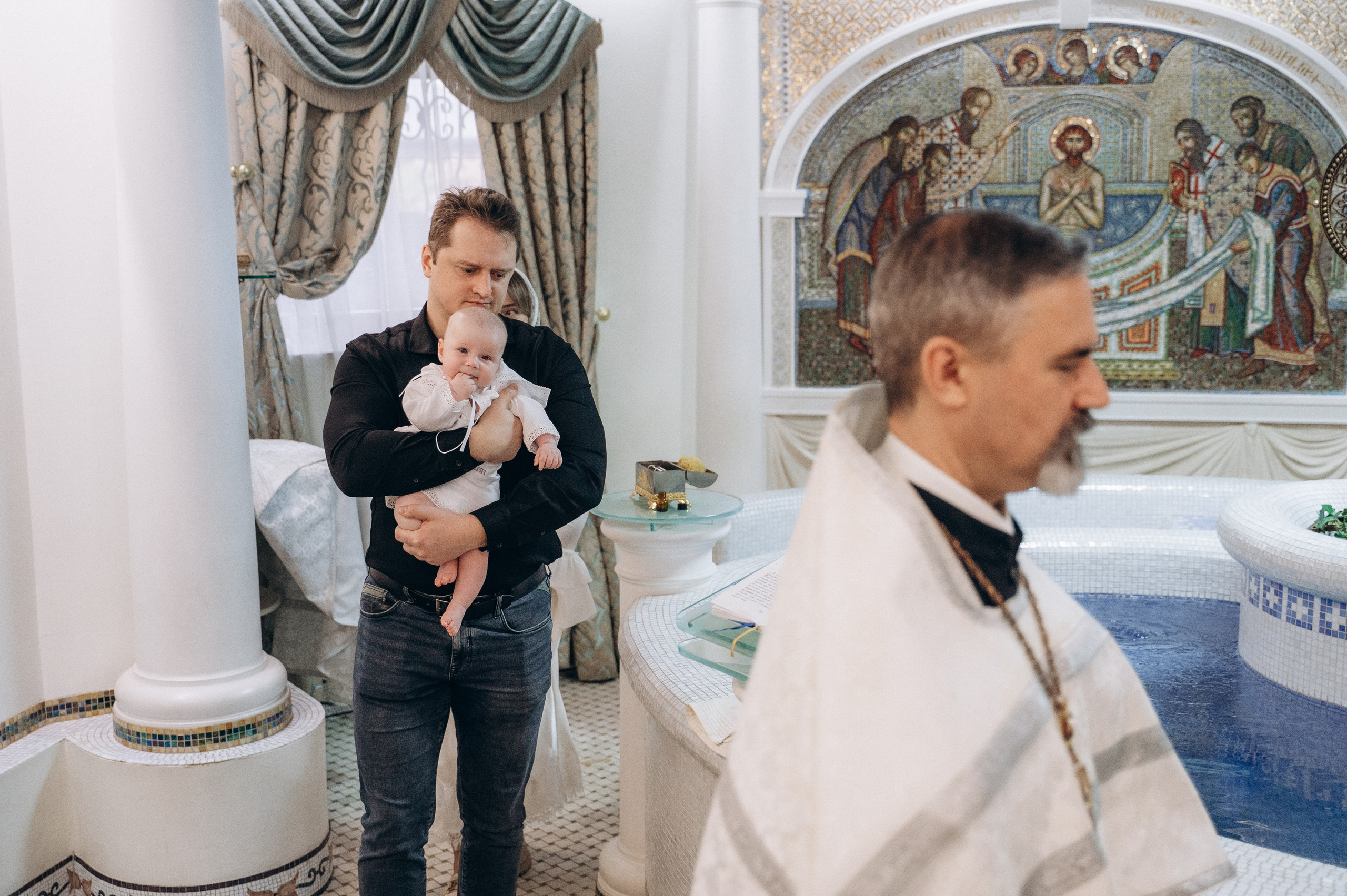 Крещение Тимура (Храм Святой Троицы). Семейный фотограф в Минске Дарья Дреко