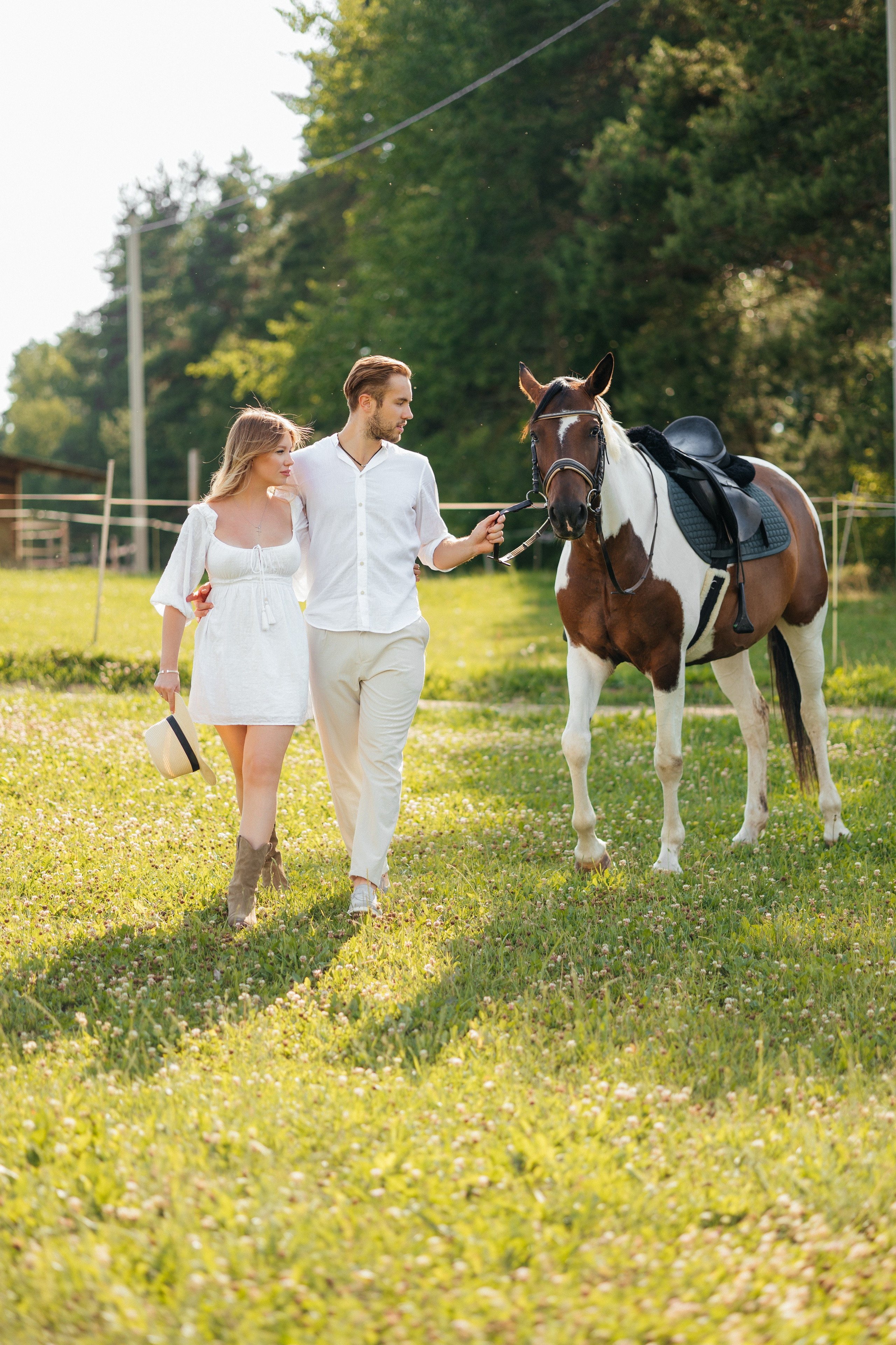 Конная прогулка. Свадебный фотограф Минск РБ