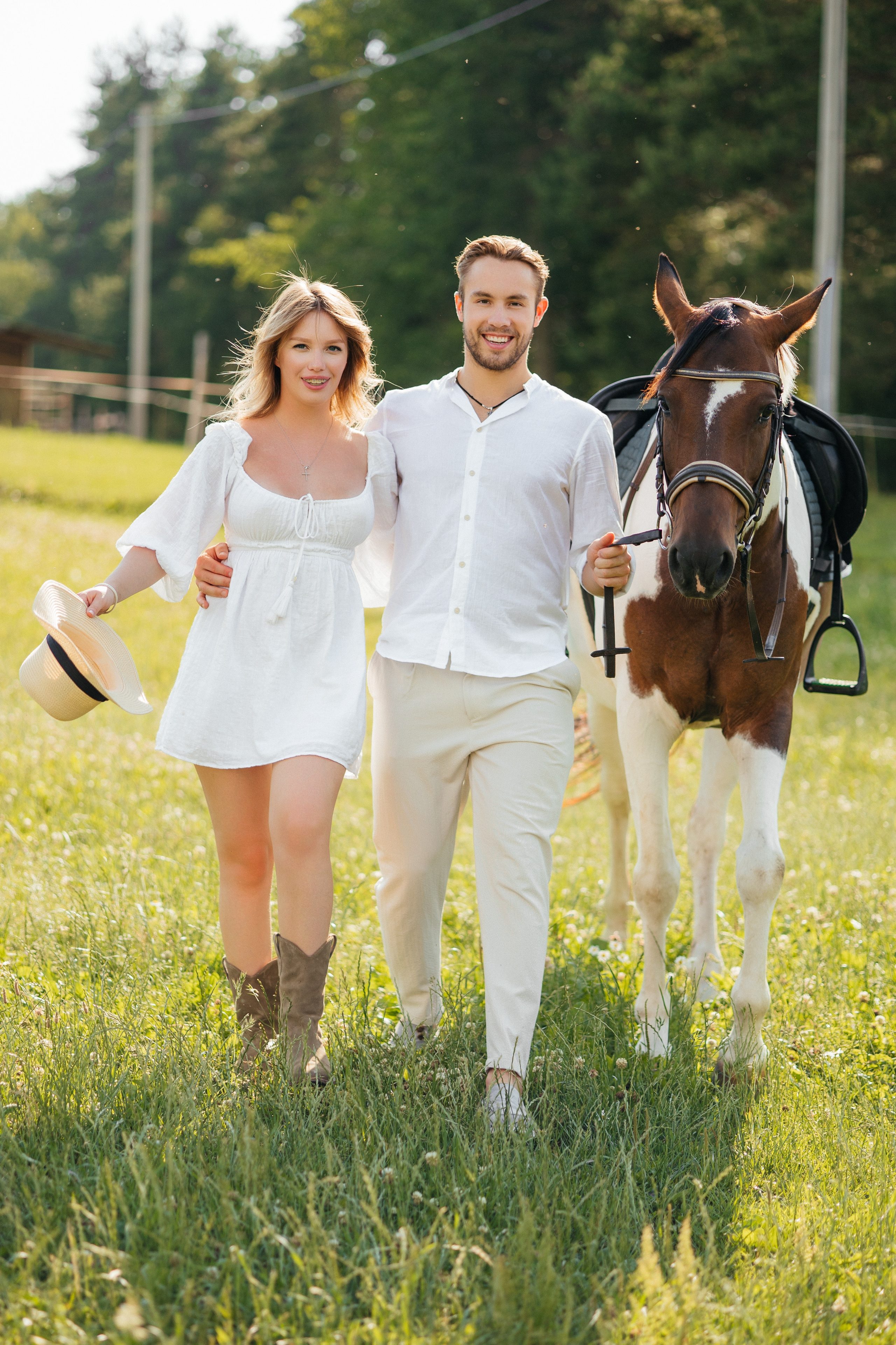 Конная прогулка. Свадебный фотограф Минск РБ