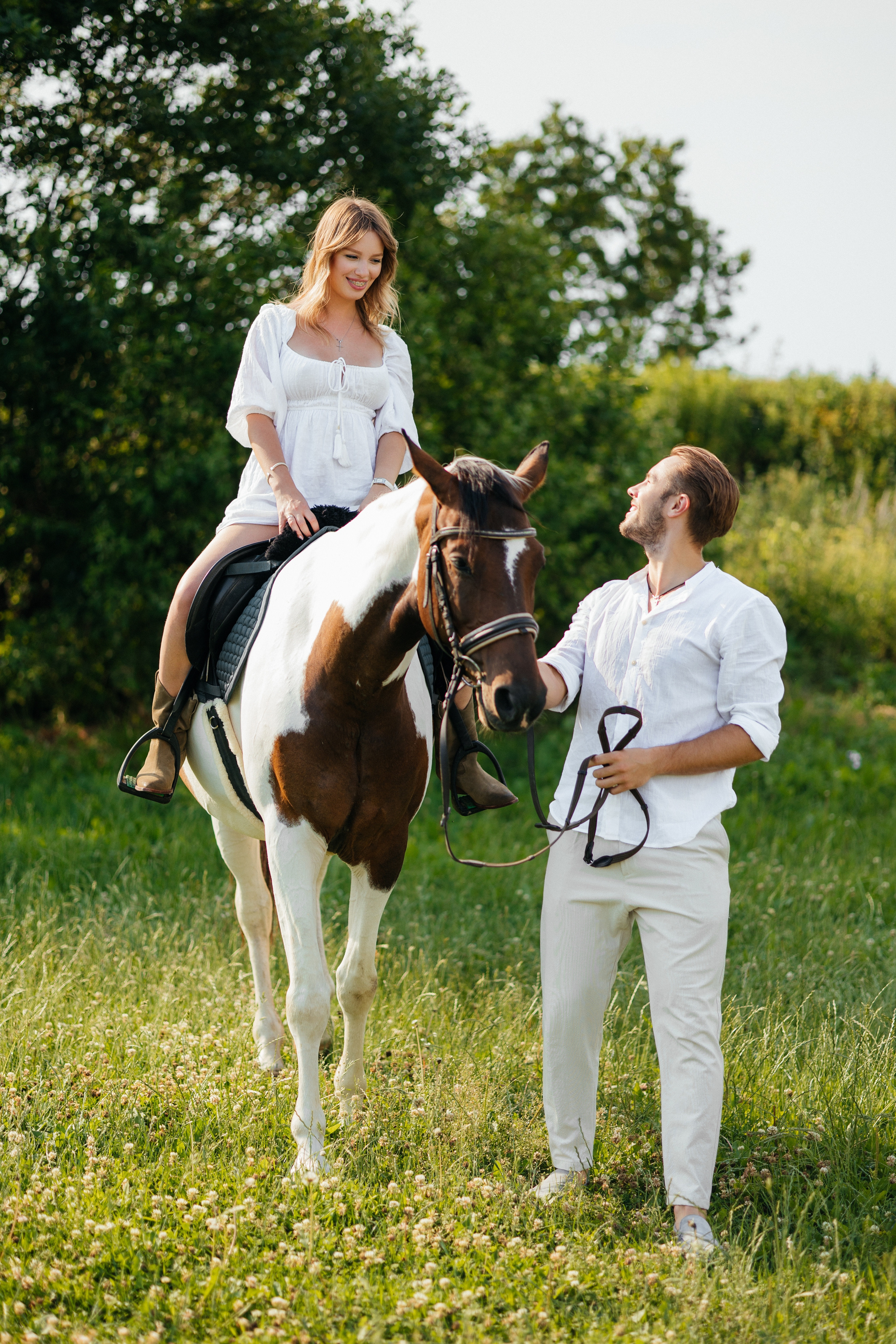 Конная прогулка. Свадебный фотограф Минск РБ