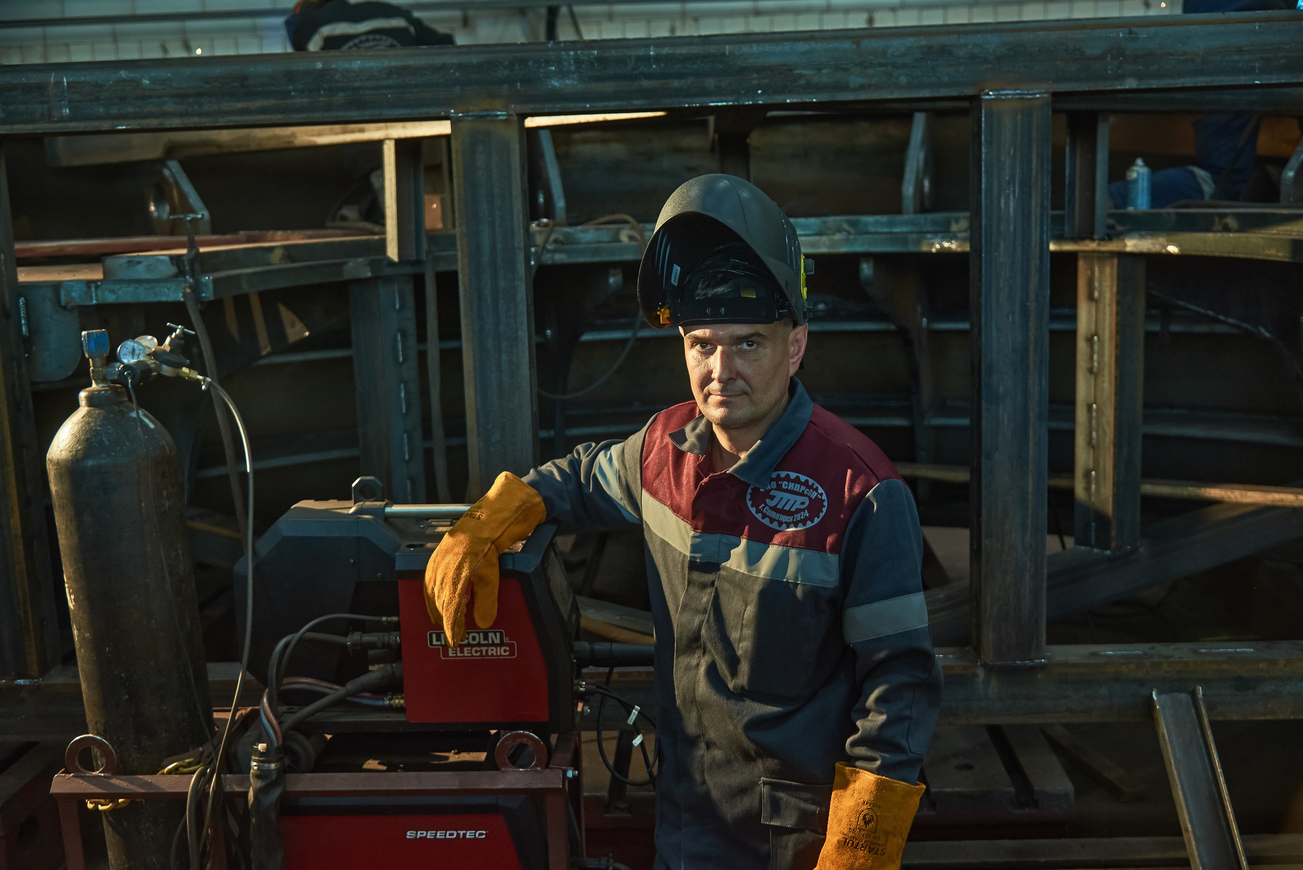 Портрет специалиста на рабочем месте. Фотограф Олег Юршевич Солигорск Минск