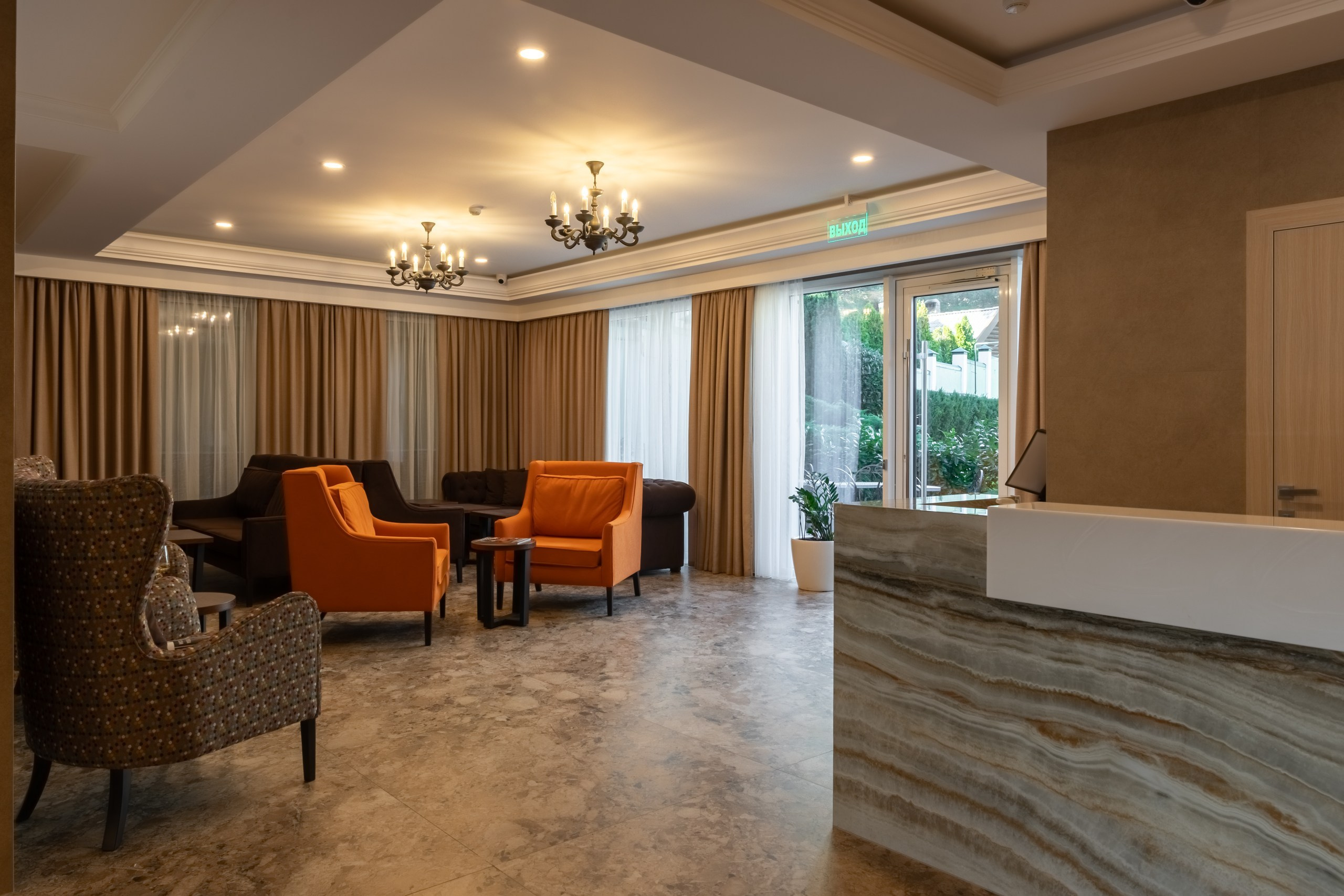 Фотосъёмка отель Диона Геленджик — интерьерный фотограф Евгений Суковатых