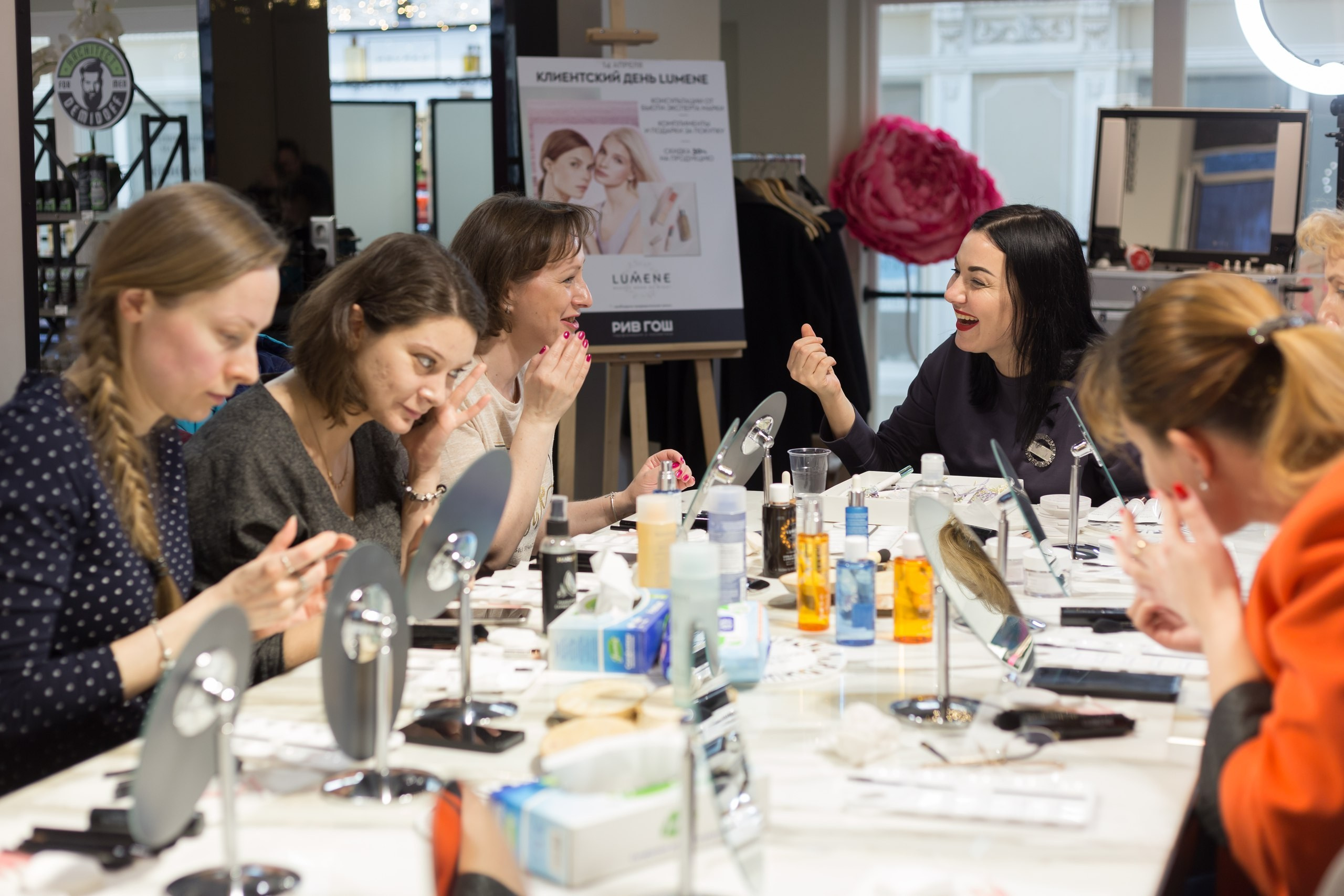 Креативное пространство Рив Гош Пассаж. Свадебный и Репортажный фотограф в Санкт-Петербурге